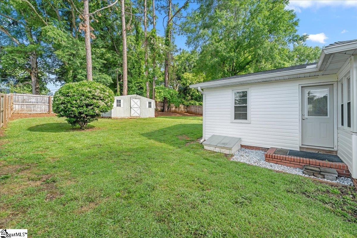 222 Woodview Avenue Property Photo 43