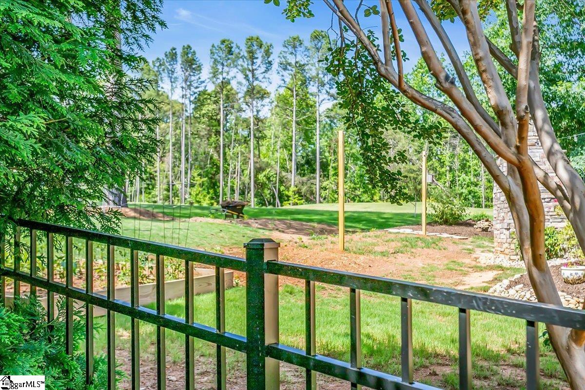 204 Tuscan Ridge Trail Property Photo 34