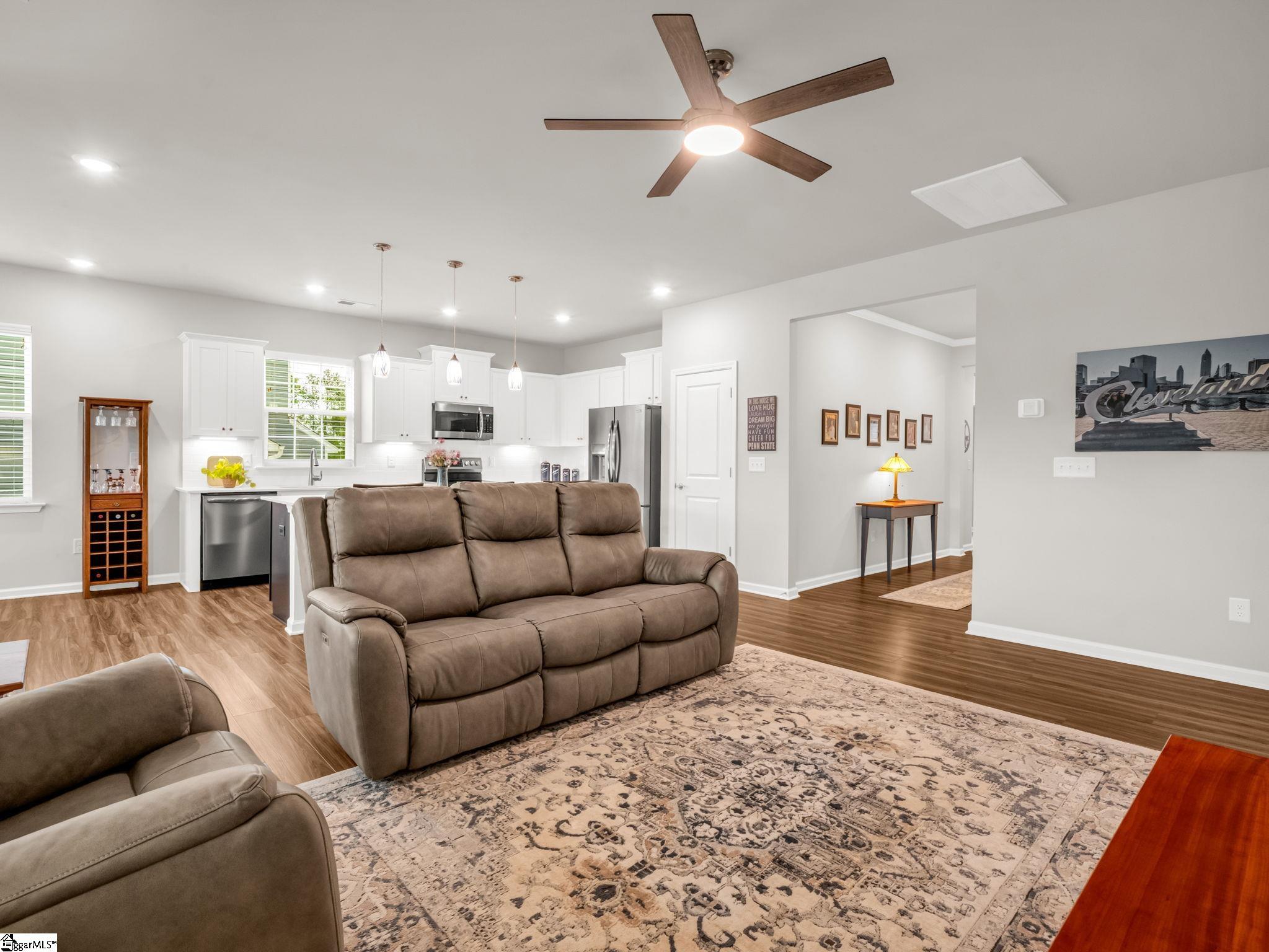 595 New Cut Meadows Road Property Photo 7