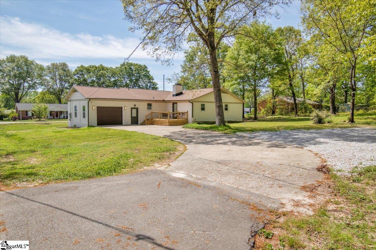 507 Avon Drive Property Photo 6
