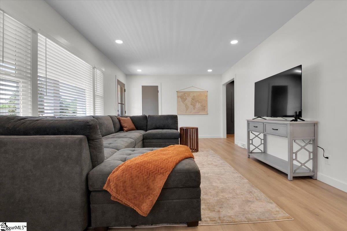 507 Avon Drive Property Photo 15