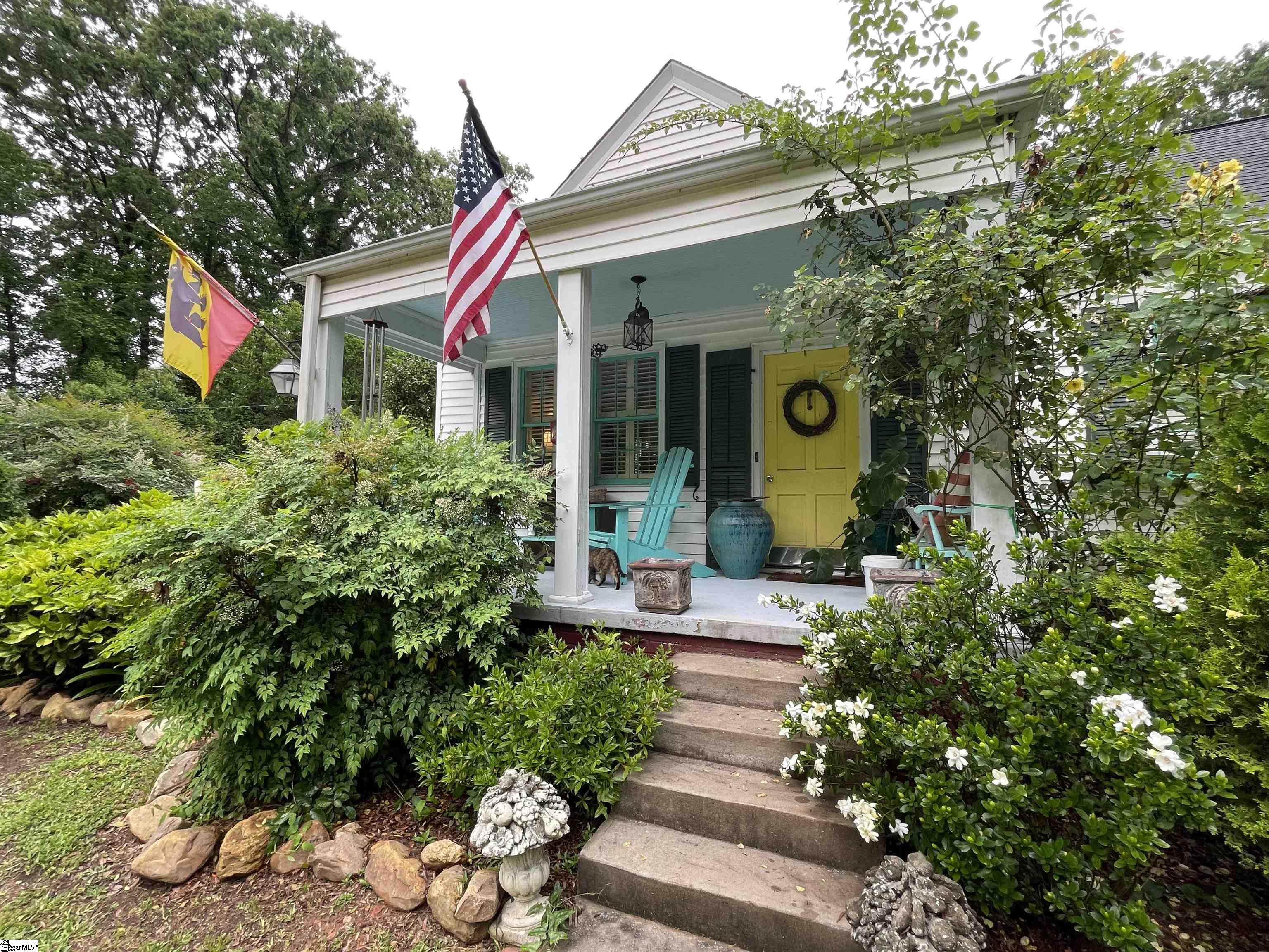 105 Willard Road Property Photo