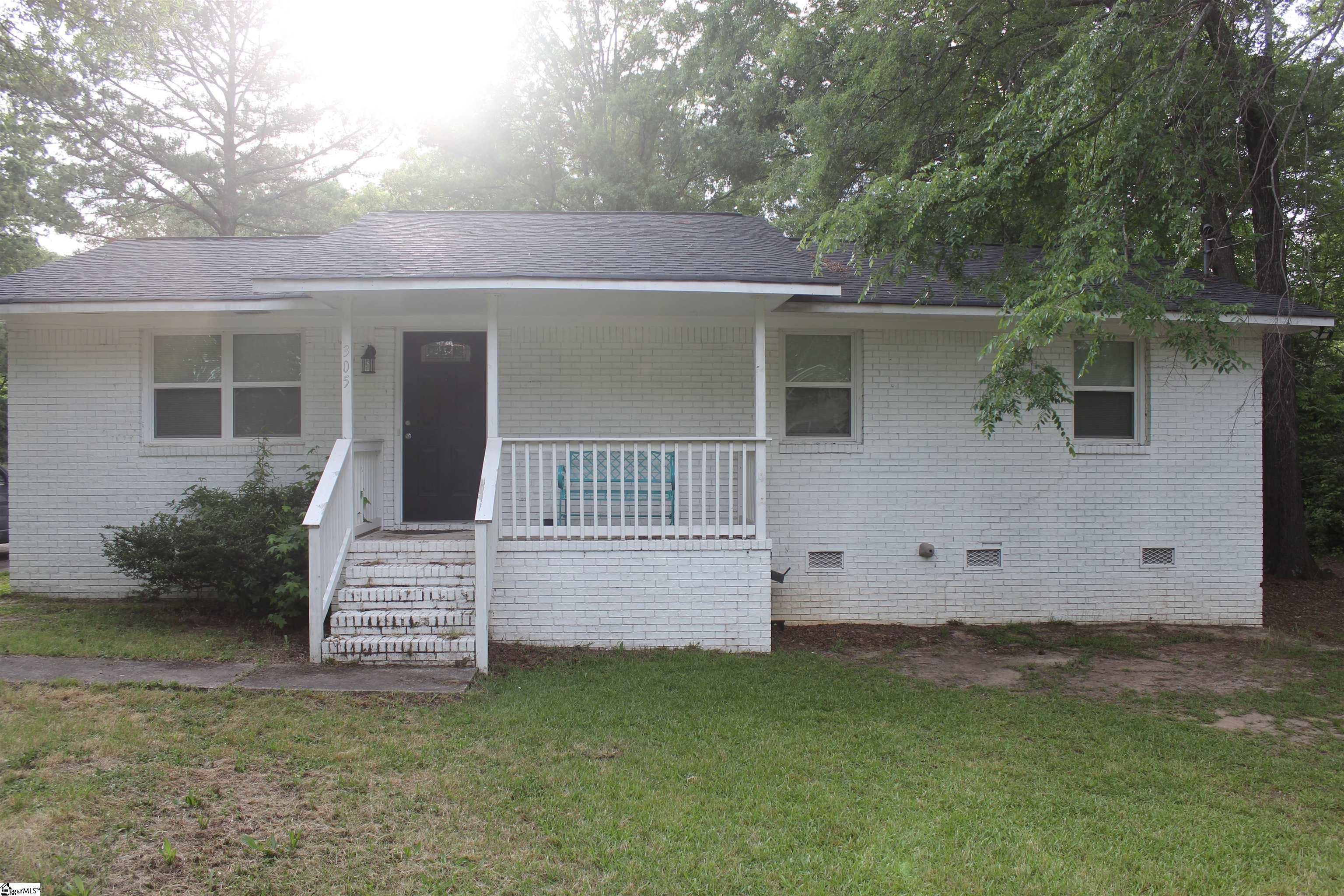 305 N Owens Street Property Photo 2
