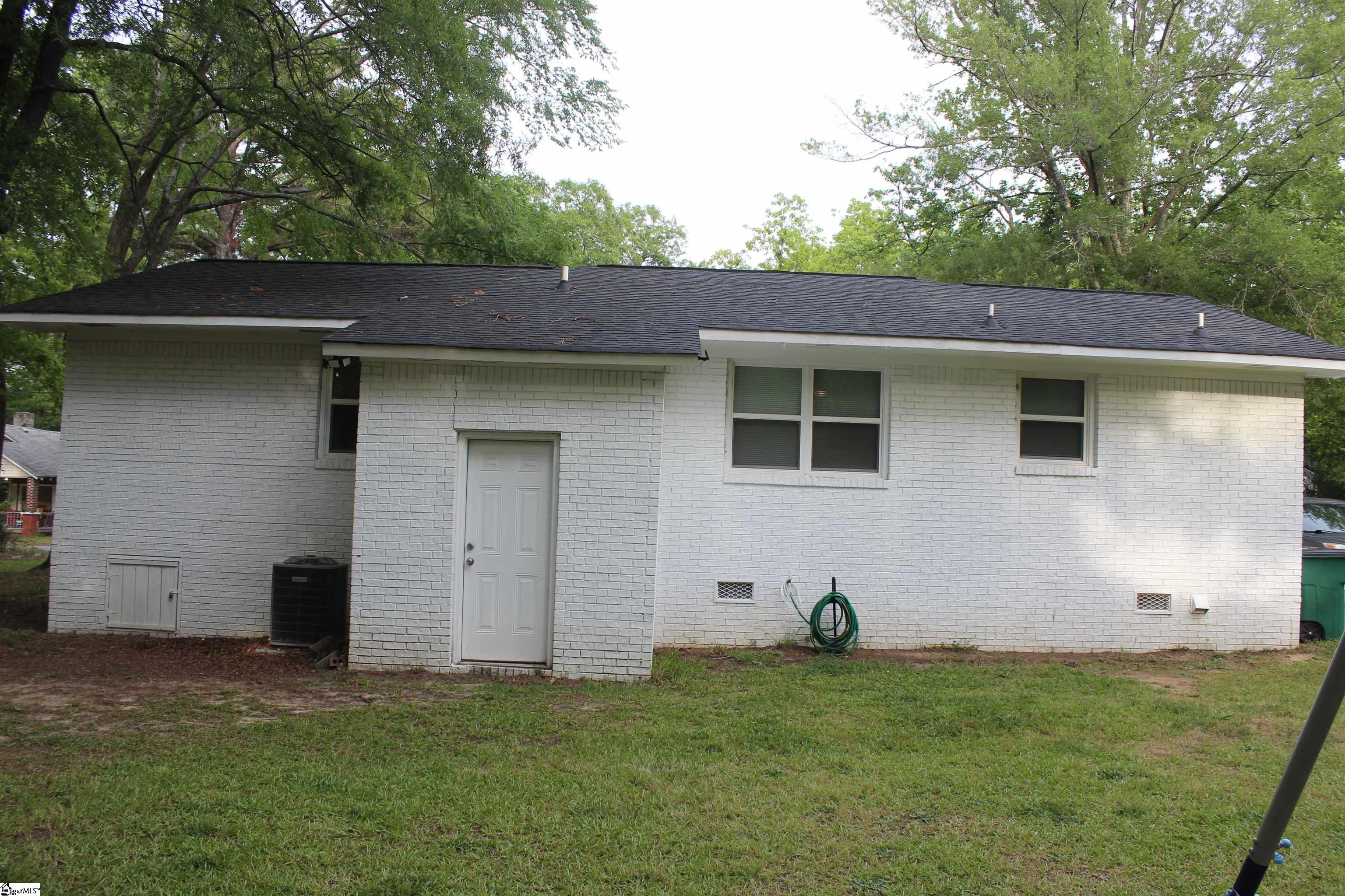 305 N Owens Street Property Photo 16