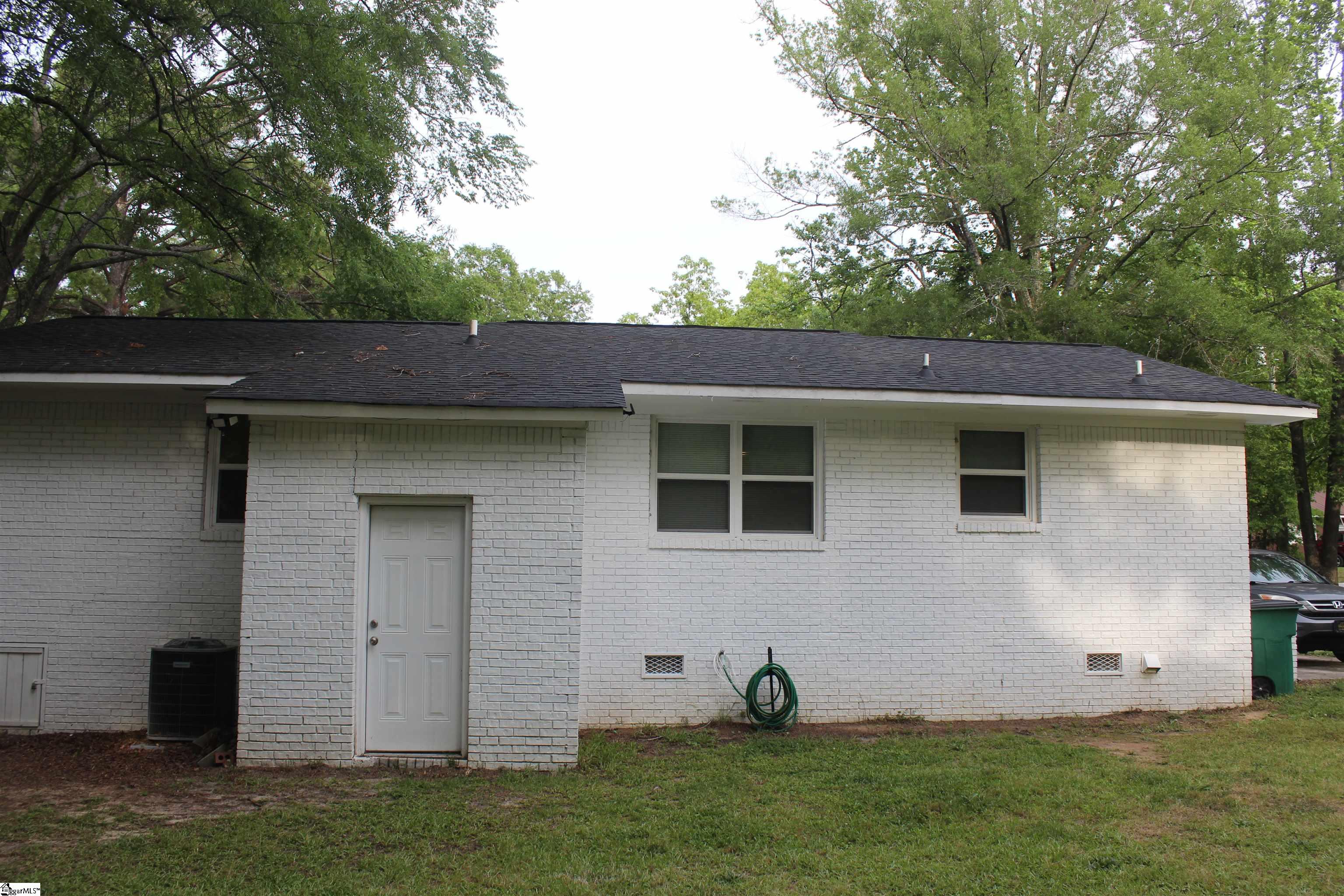 305 N Owens Street Property Photo 17
