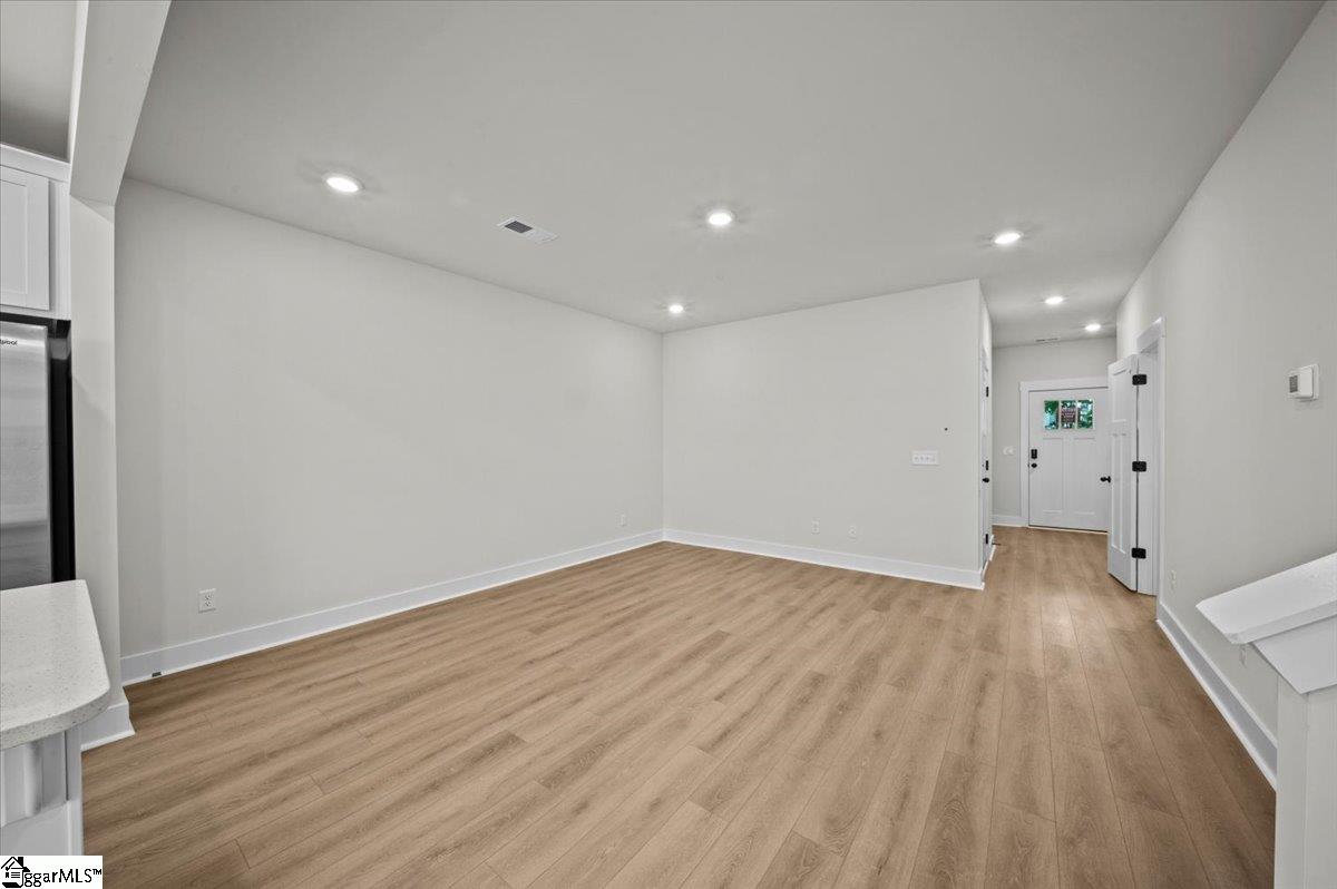 523 Harebell Way Property Photo 9