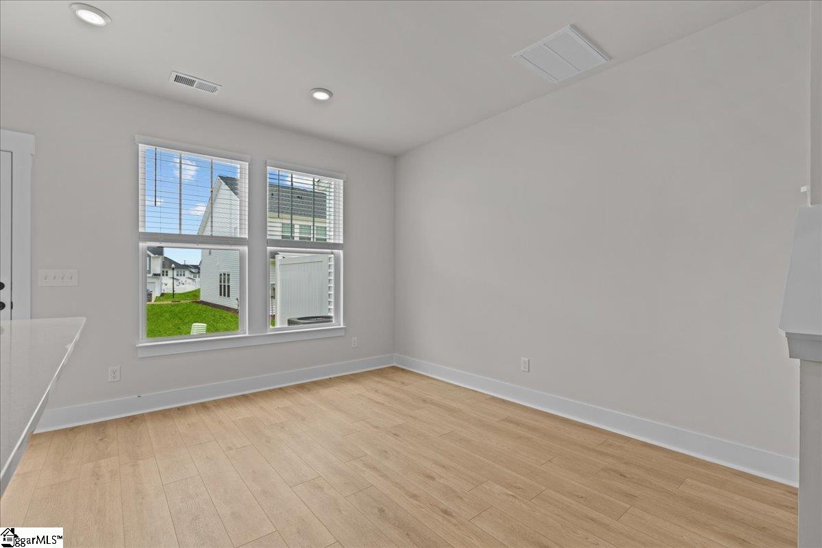 517 Harebell Way Property Photo 10