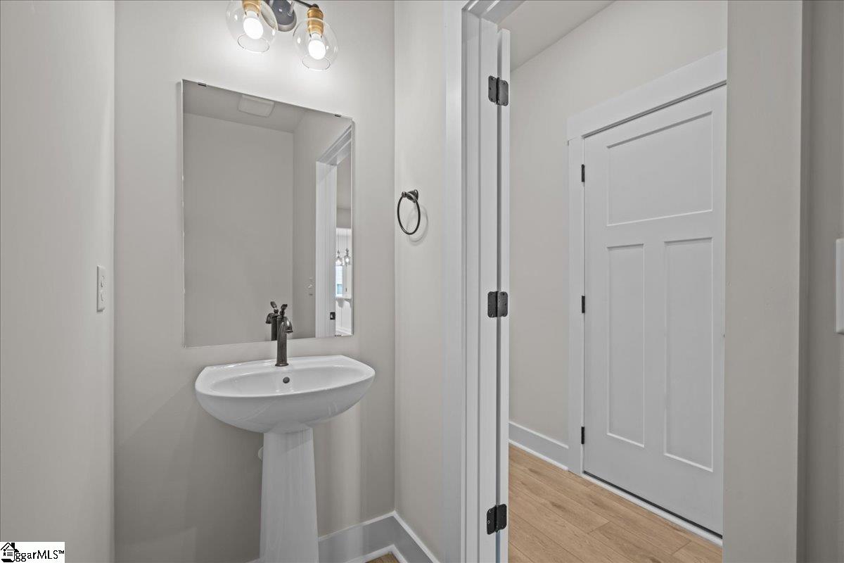 517 Harebell Way Property Photo 13