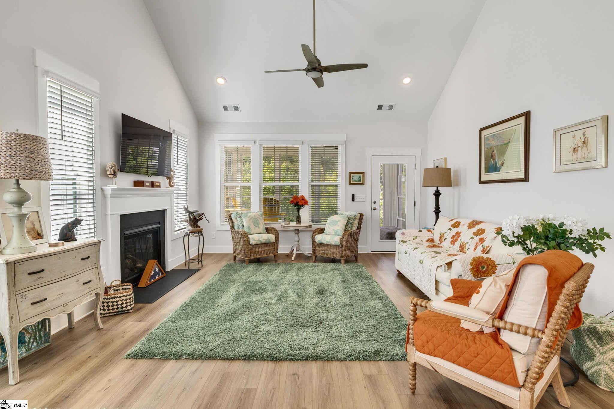 1560 Shallons Court Property Photo 8