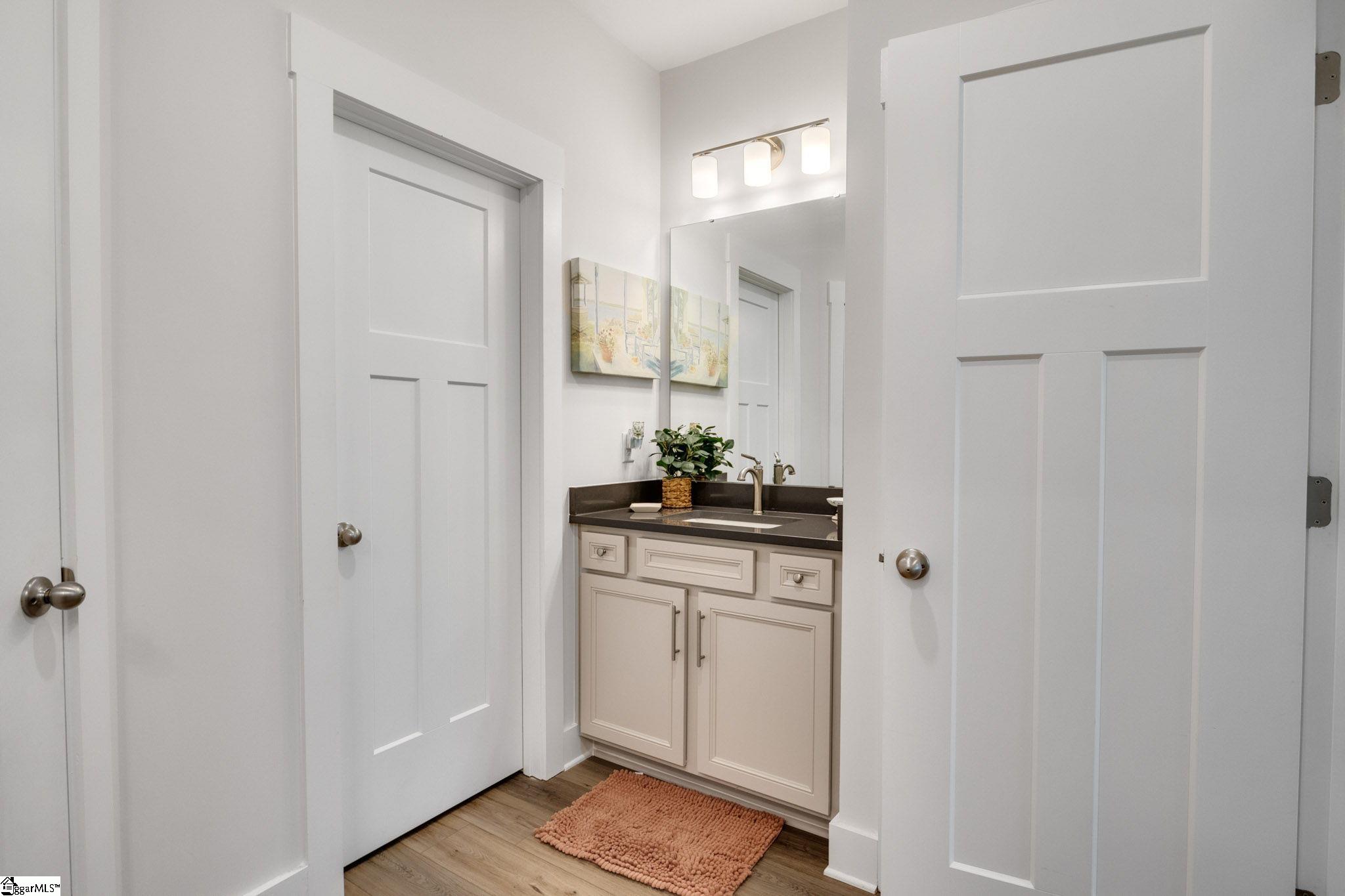 1560 Shallons Court Property Photo 13