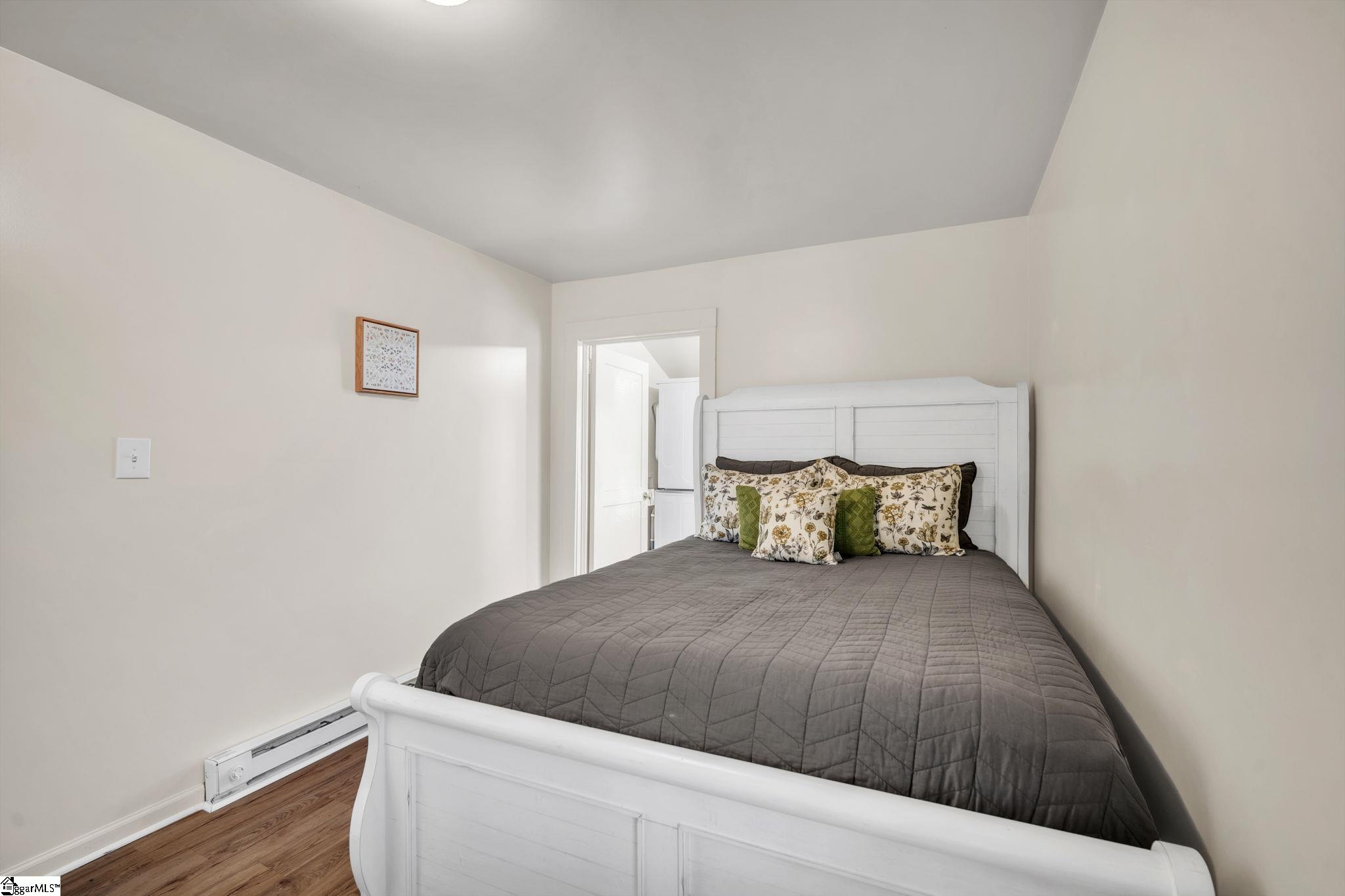 60 N Humphrey Street Property Photo 15