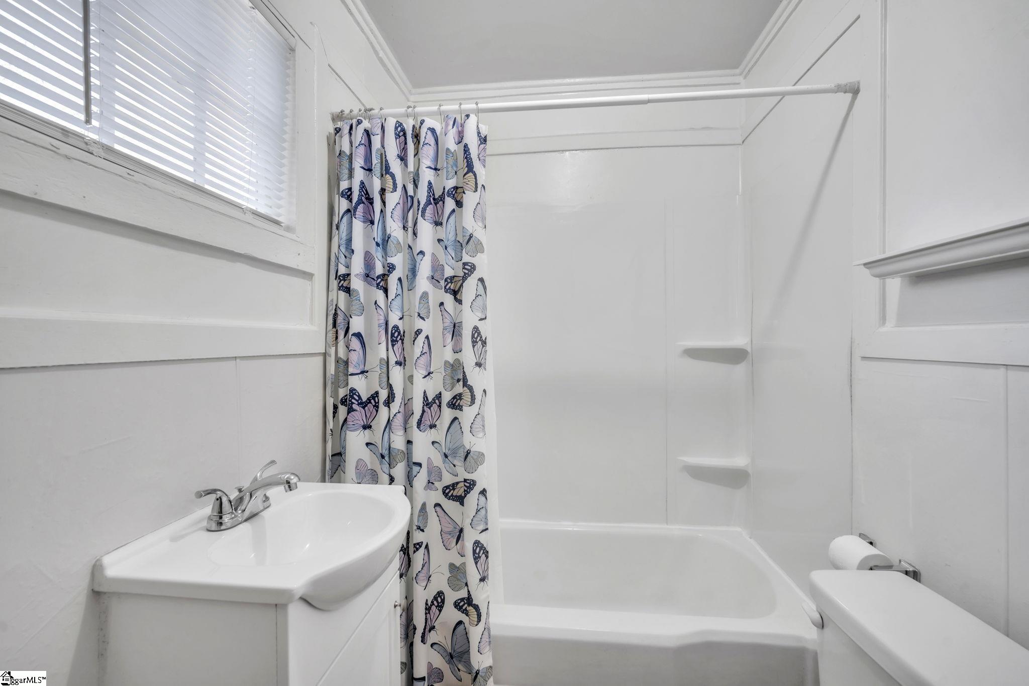 60 N Humphrey Street Property Photo 16