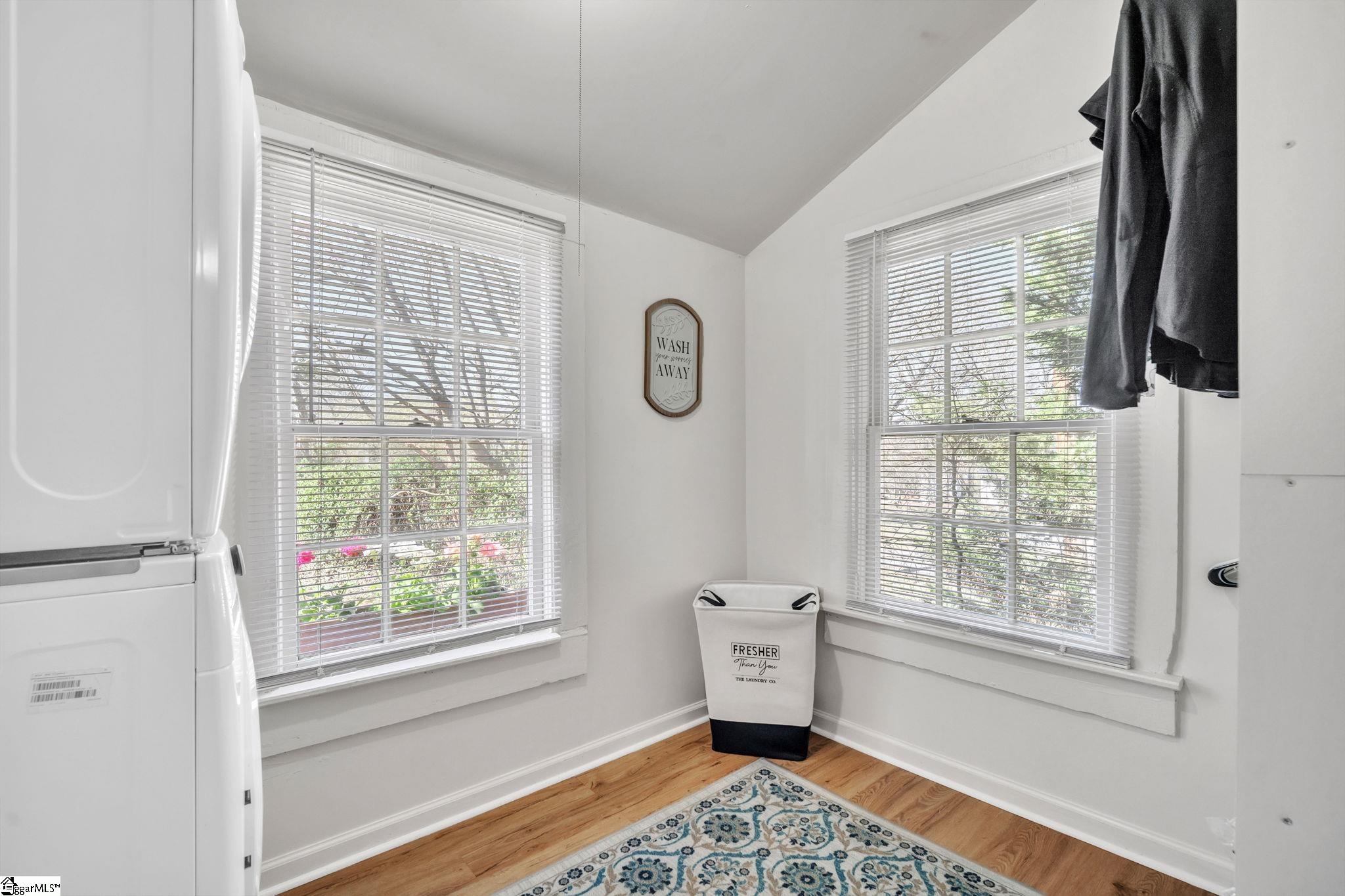 60 N Humphrey Street Property Photo 17