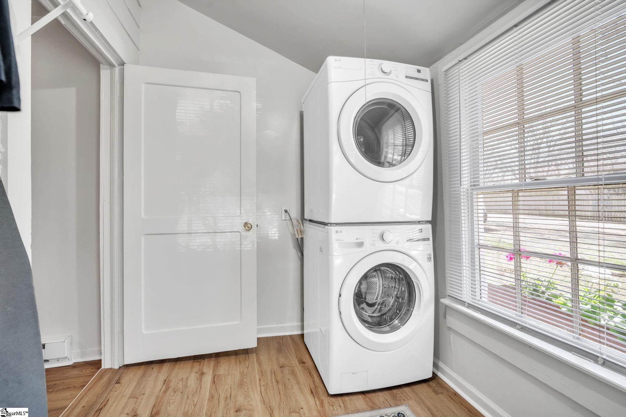 60 N Humphrey Street Property Photo 18