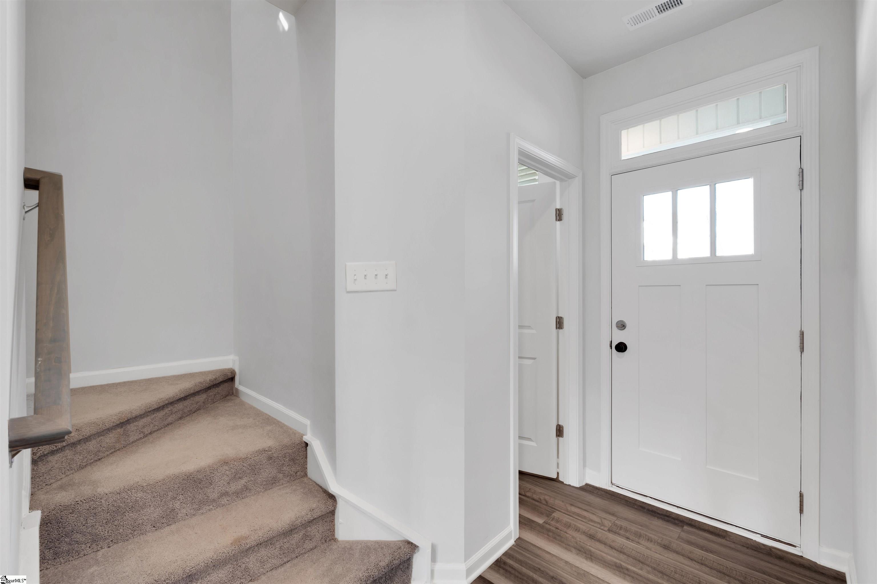 309 E Compass Way Property Photo 4