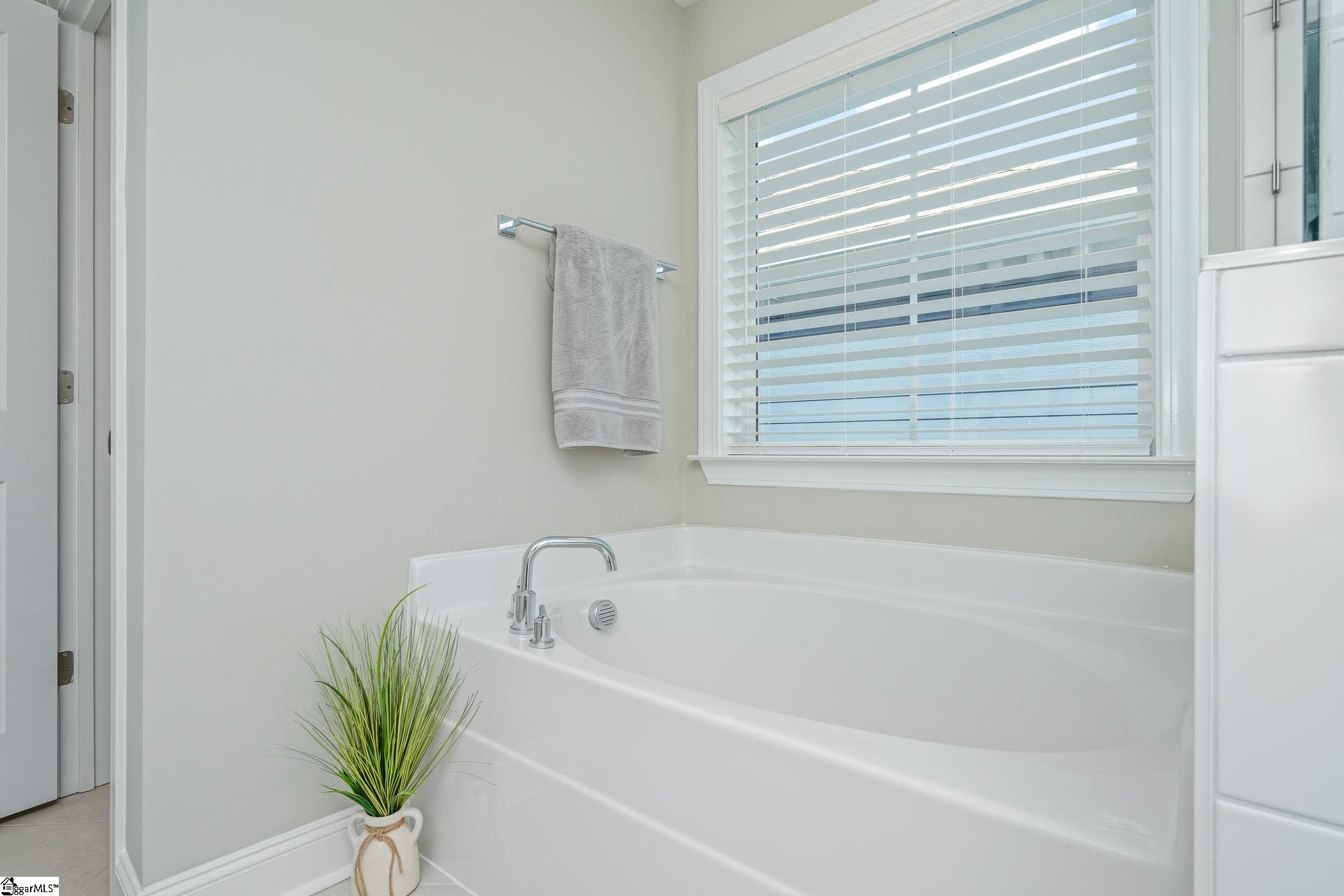 10 Lewes Avenue Property Photo 34