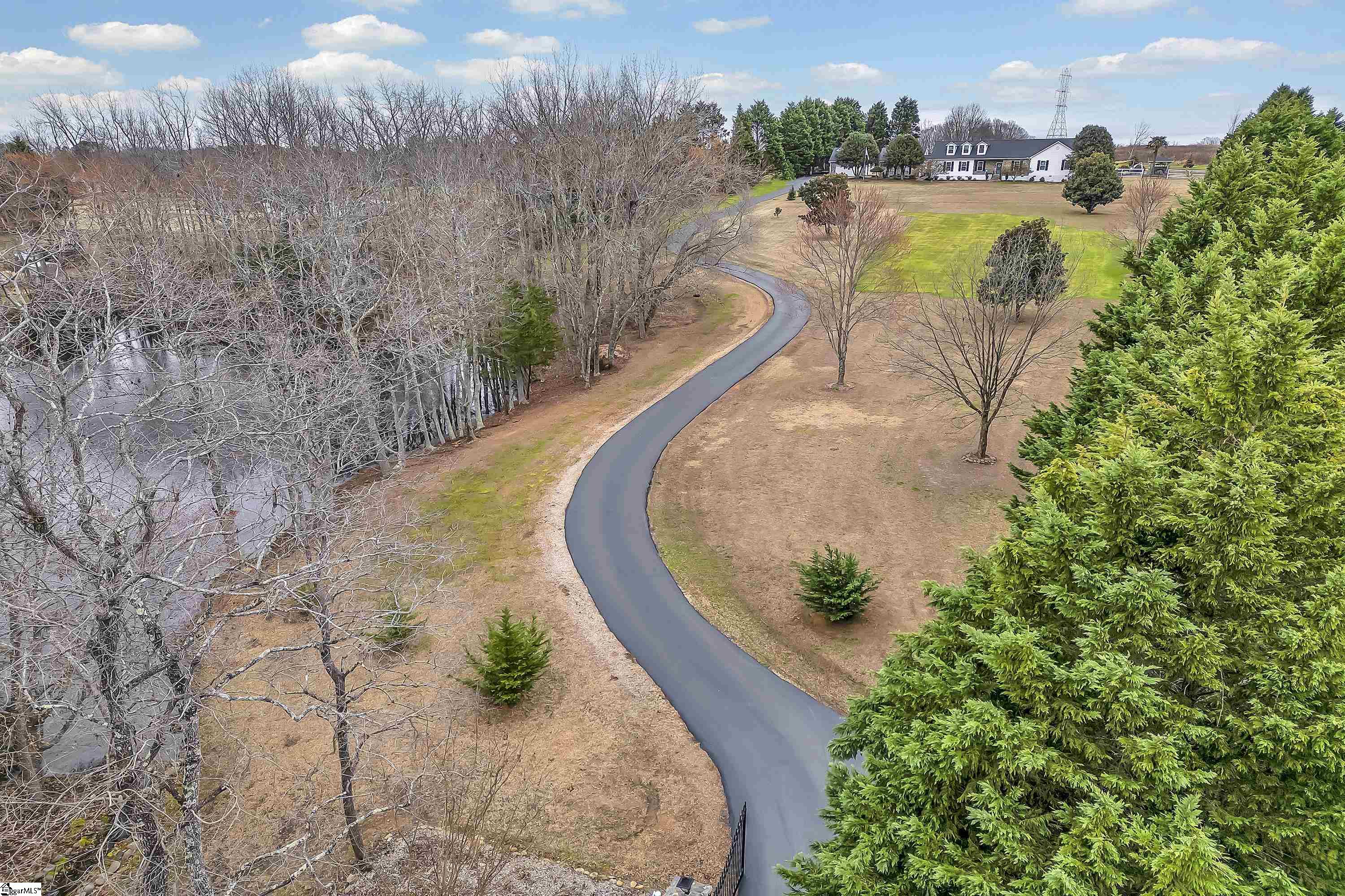 121 Eastlake Drive Property Photo 6