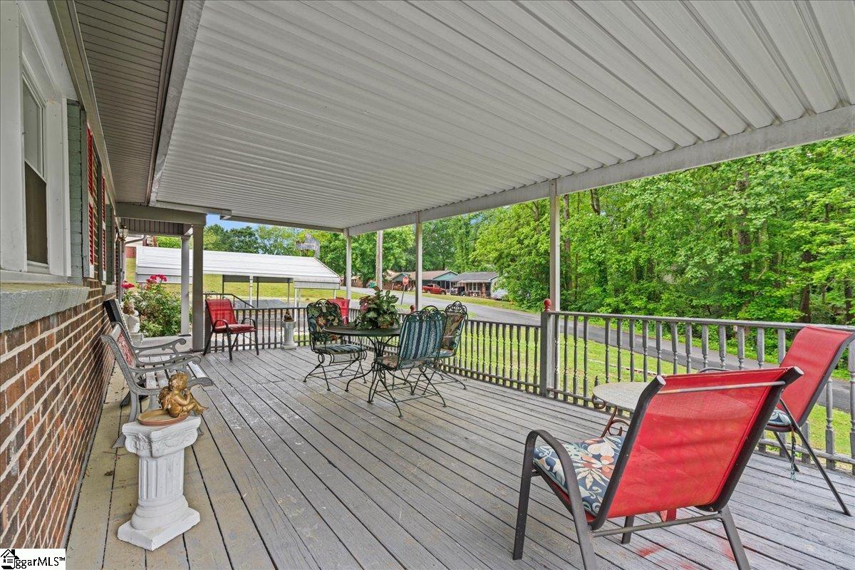 202 Vermont Drive Property Photo 5