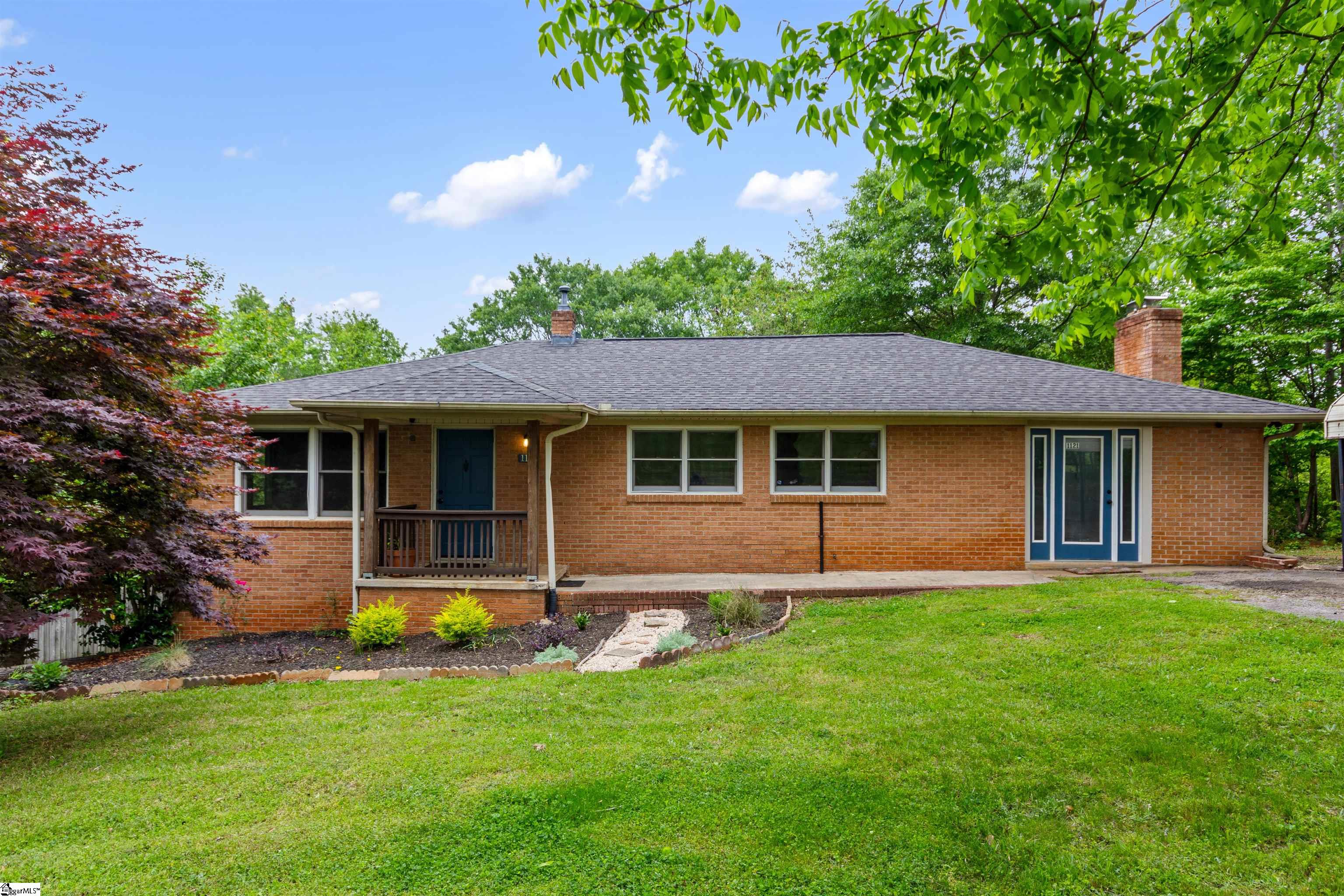 1121 Ireland Road Property Photo 1