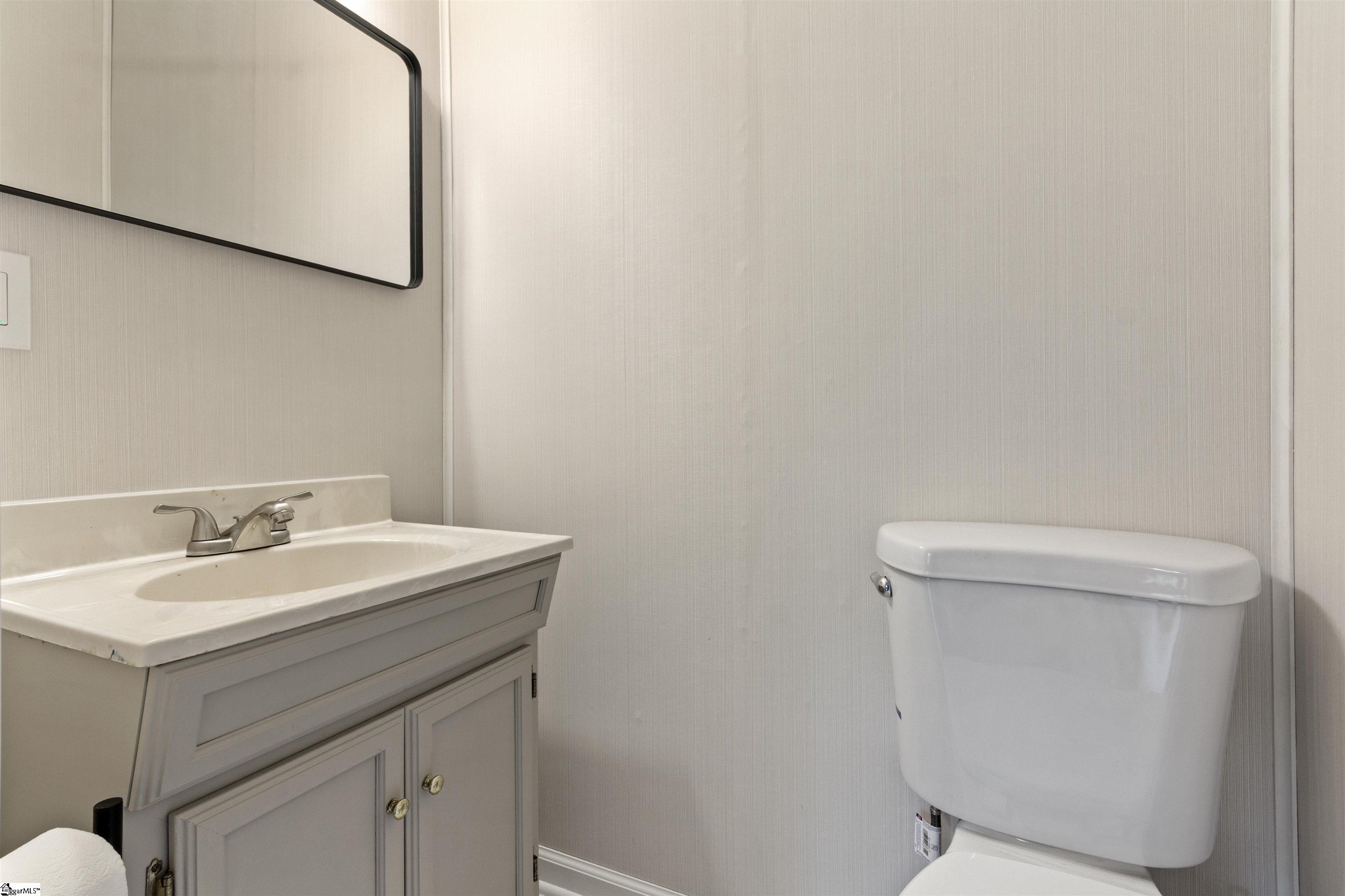 1121 Ireland Road Property Photo 21