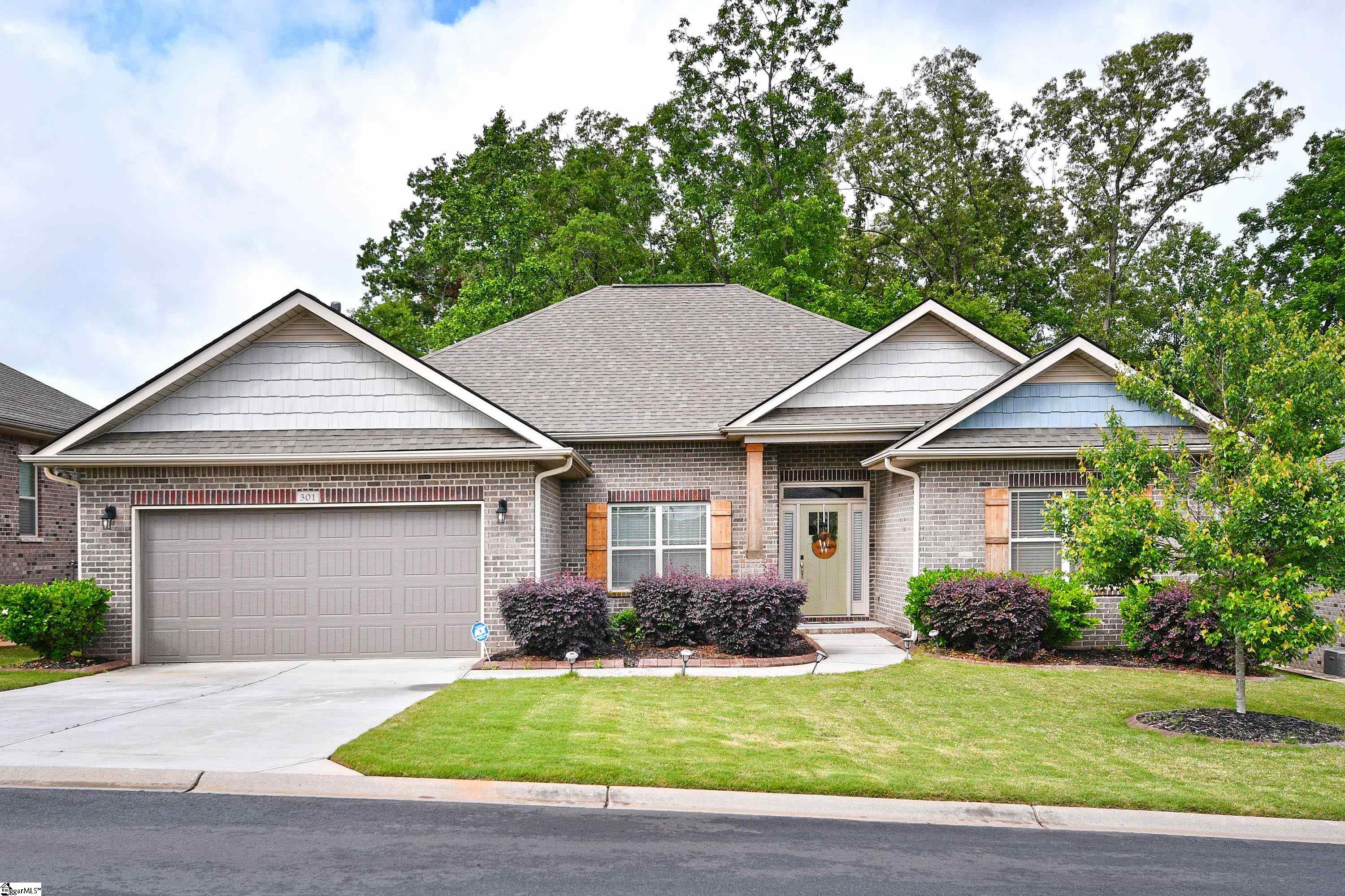 301 Beaver Lodge Way Property Photo 1