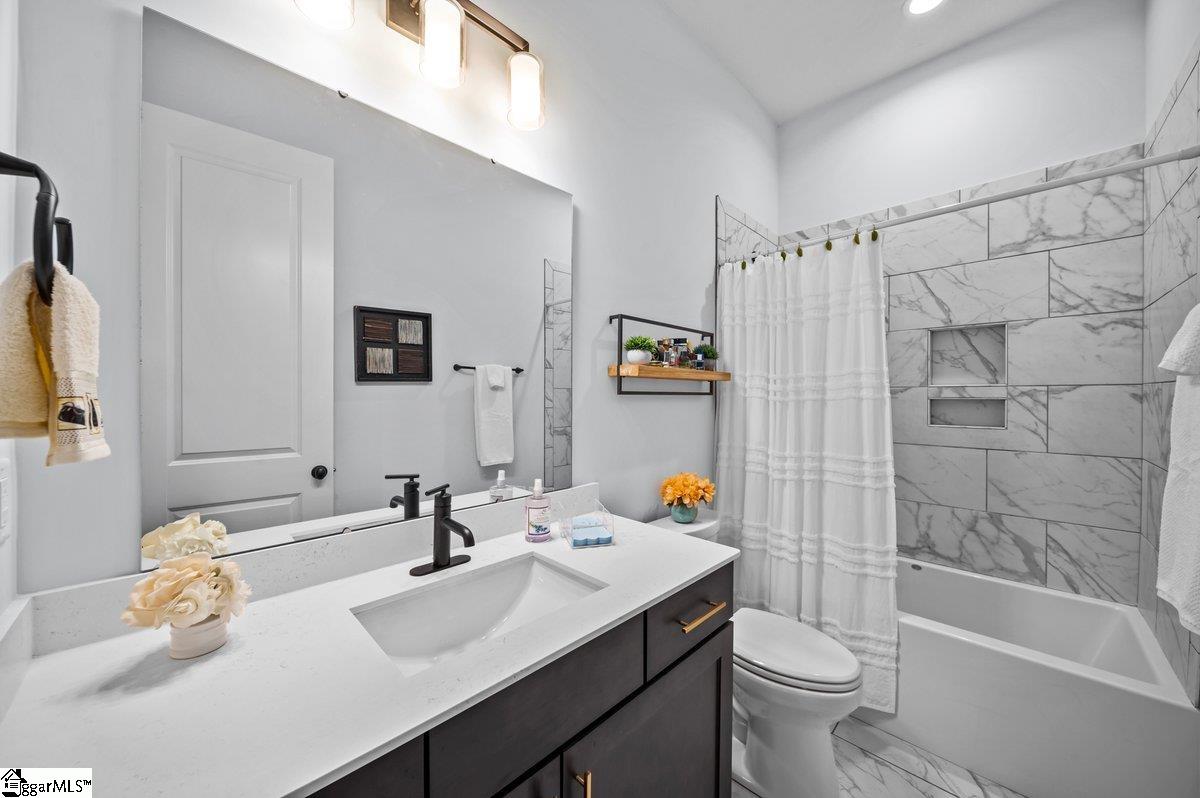140 Winding Rock Road Property Photo 11