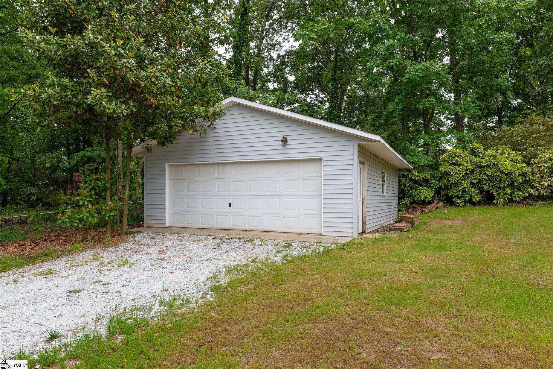 204 Sourwood Drive Property Photo 45