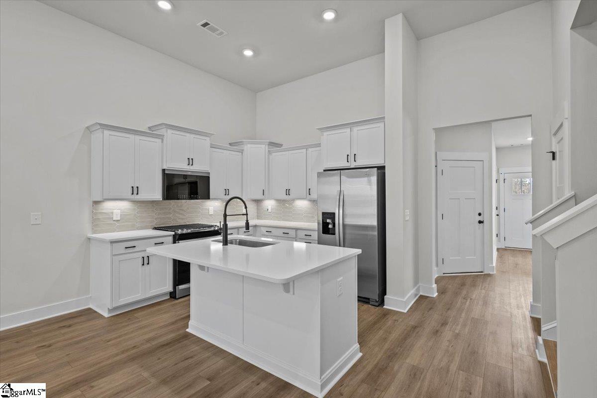 229 Telluride Way Property Photo 8