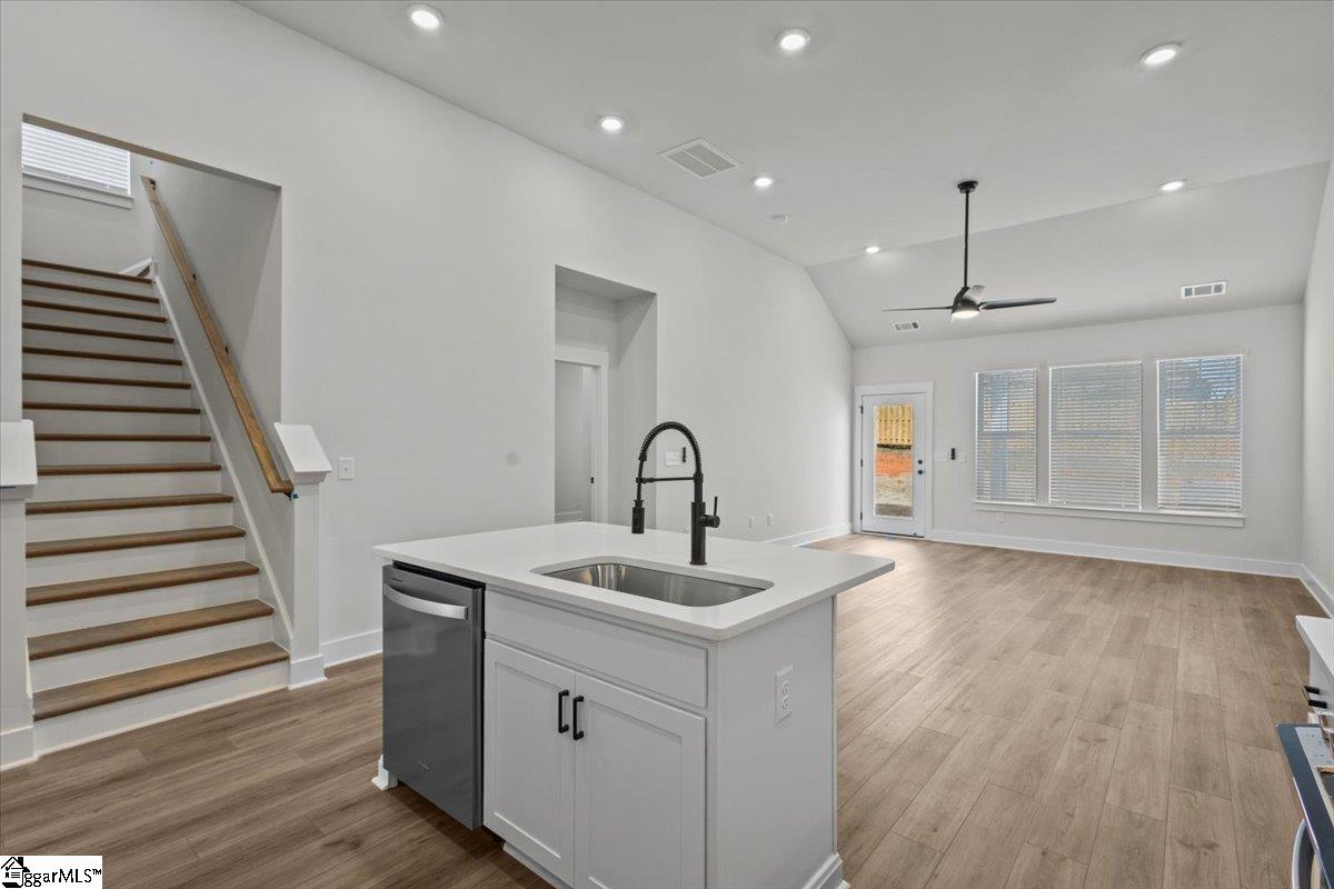 229 Telluride Way Property Photo 9