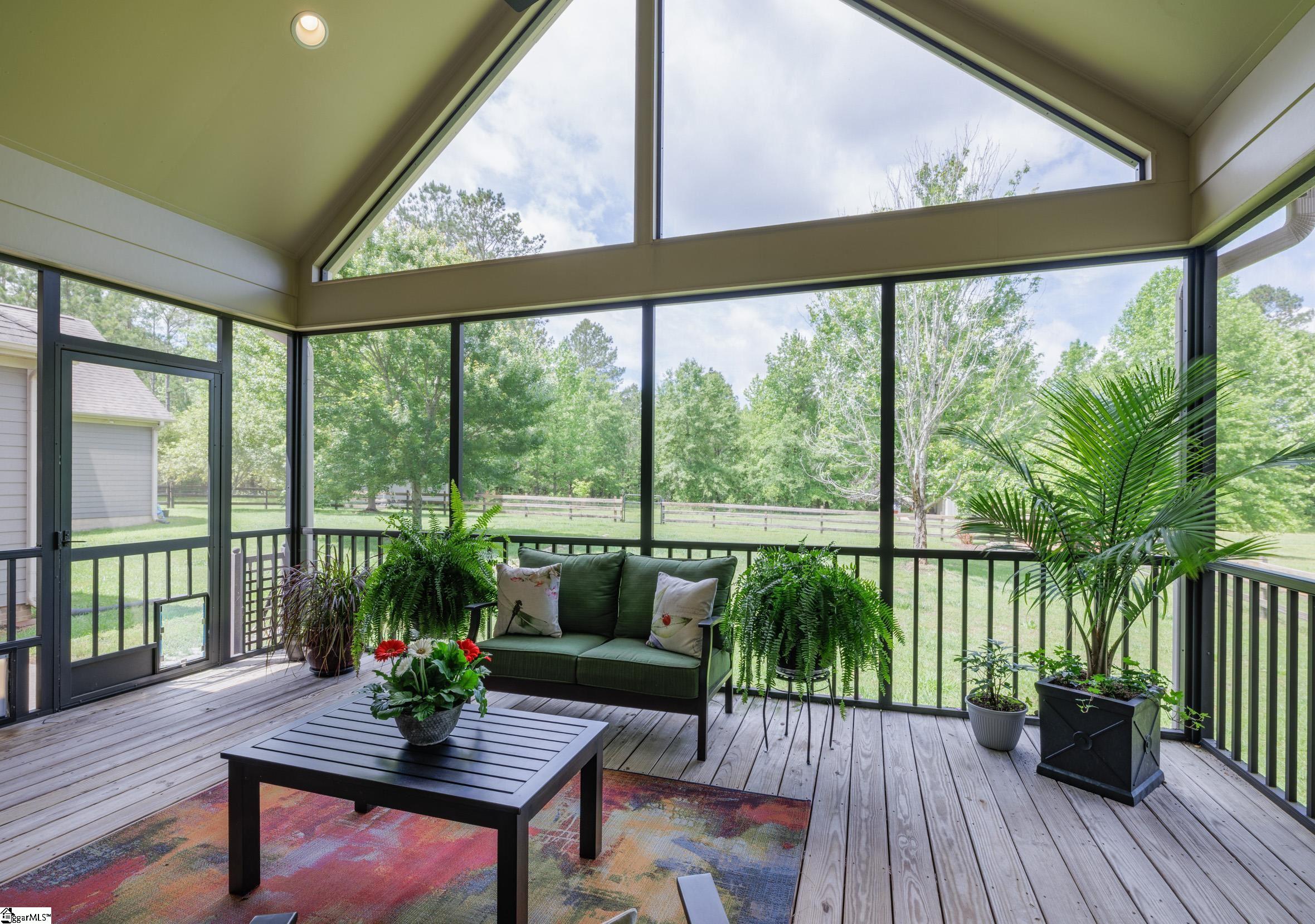 1387 Stewart Dairy Road Property Photo 7