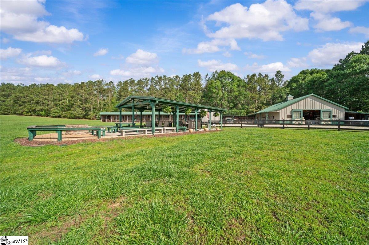 406 Casey Road Property Photo 8