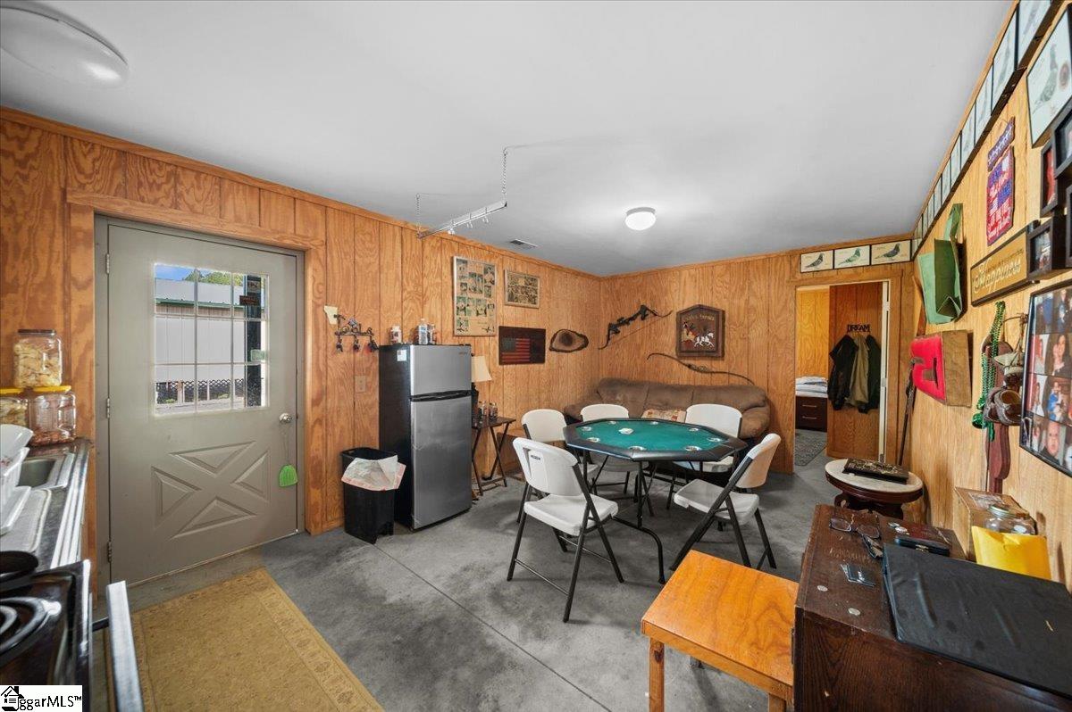 406 Casey Road Property Photo 14