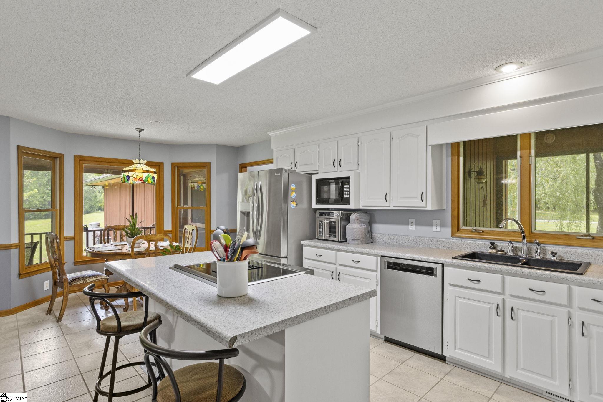 889 Nine Times Road Property Photo 15
