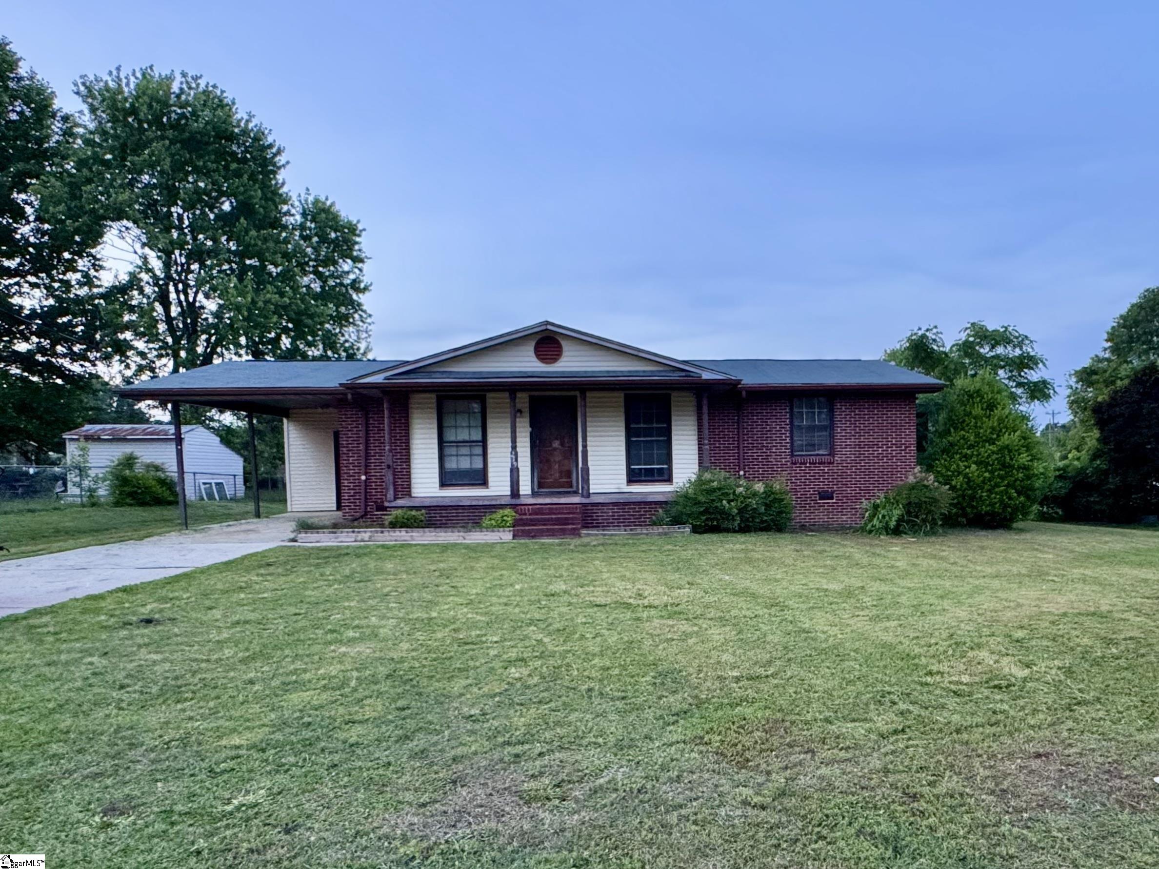 219 Drury Lane Property Photo