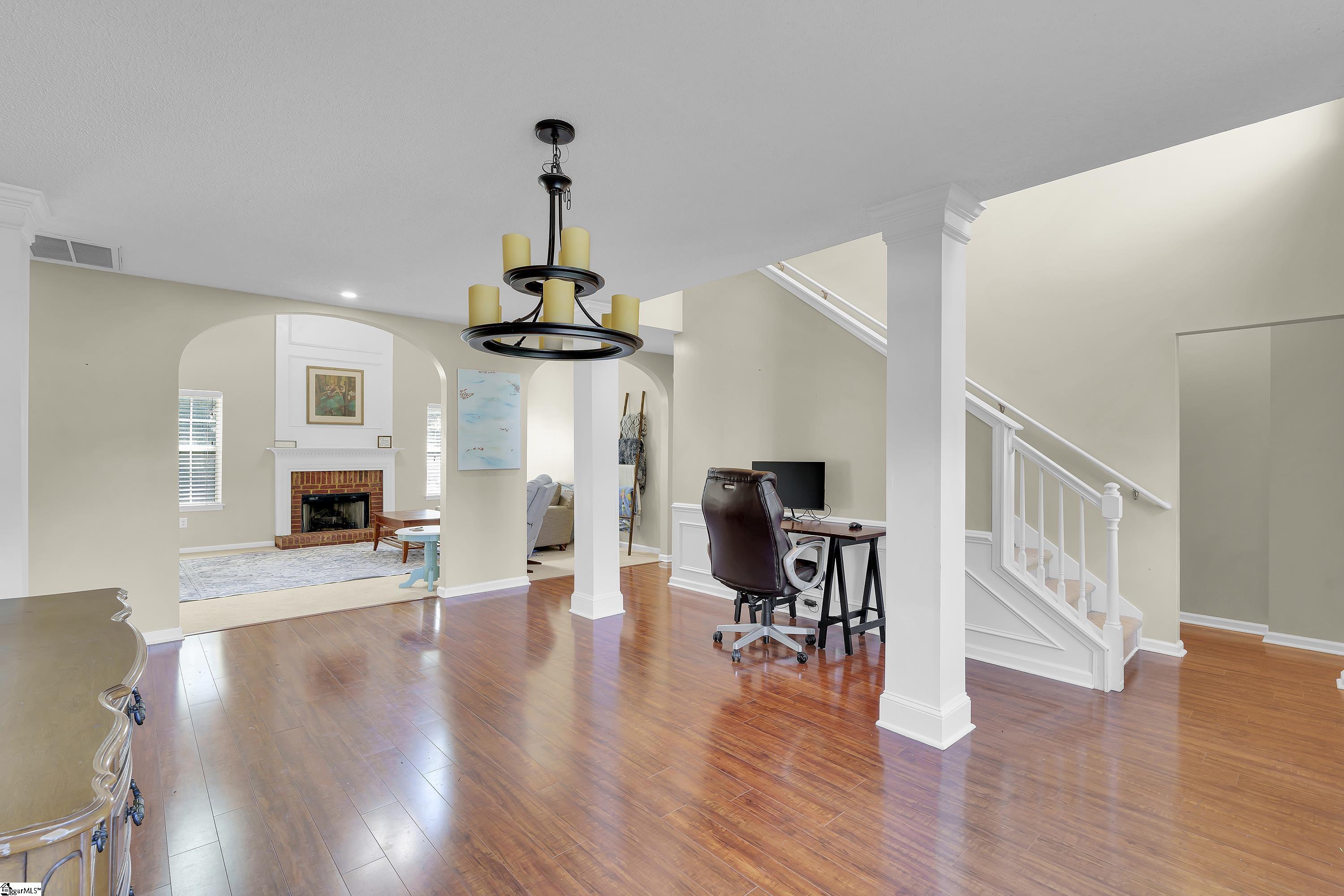403 W Abington Way Property Photo 5