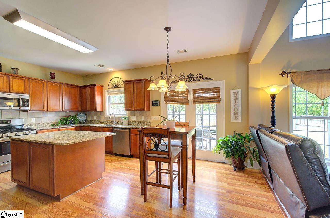 5 Grimes Drive Property Photo 12