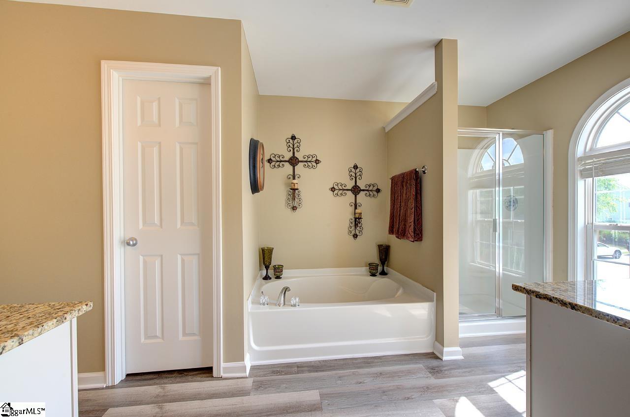 5 Grimes Drive Property Photo 29