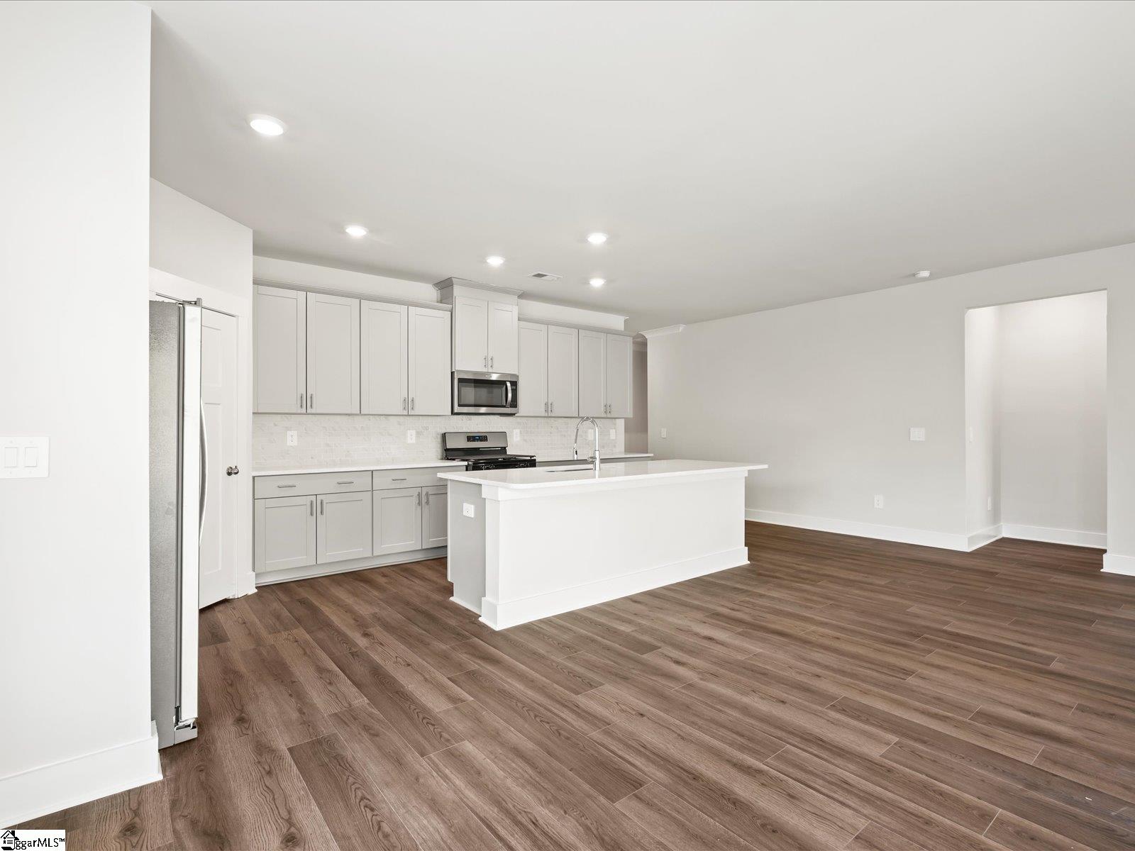 767 Burghley Circle Property Photo 4