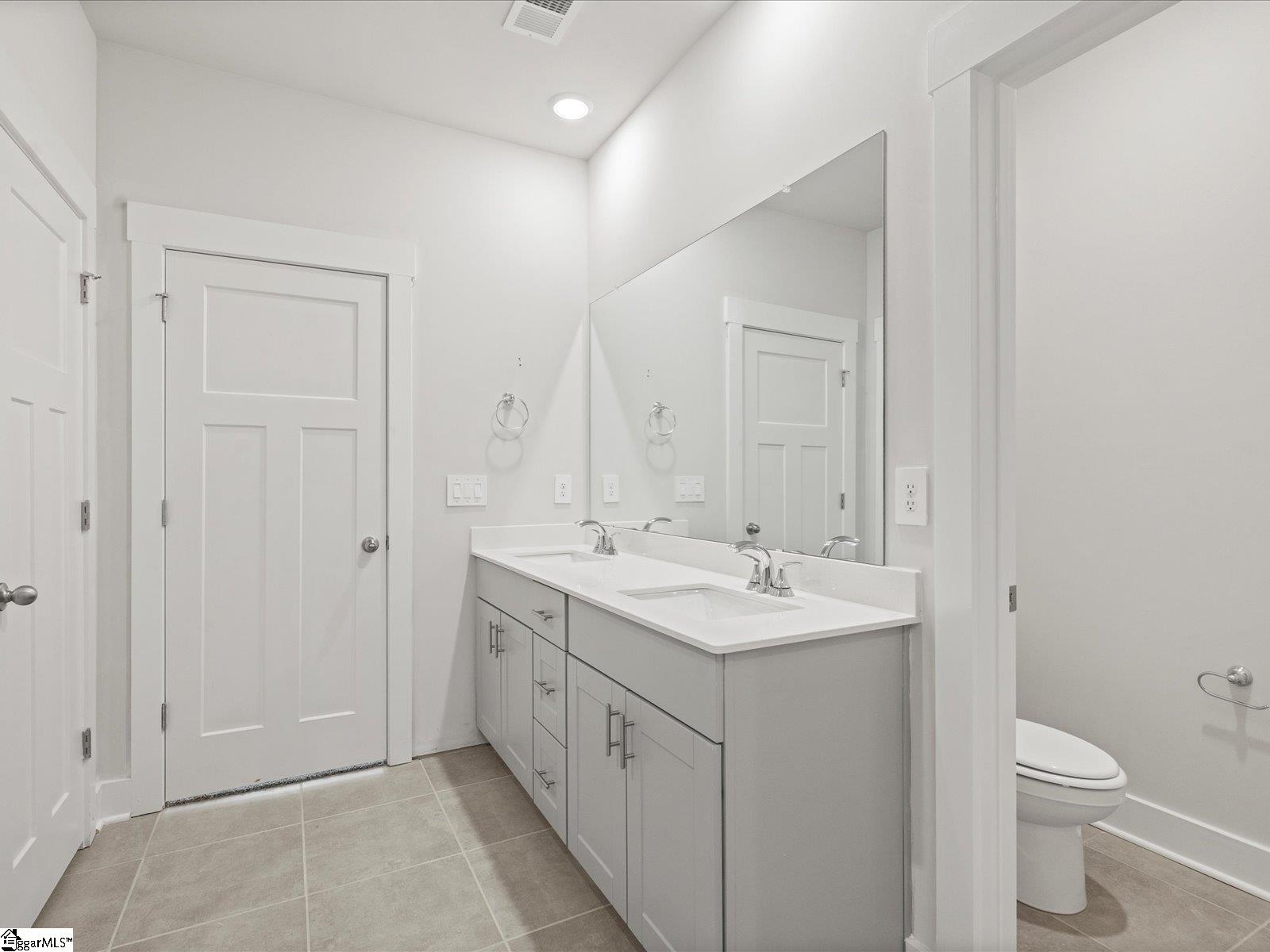 767 Burghley Circle Property Photo 14
