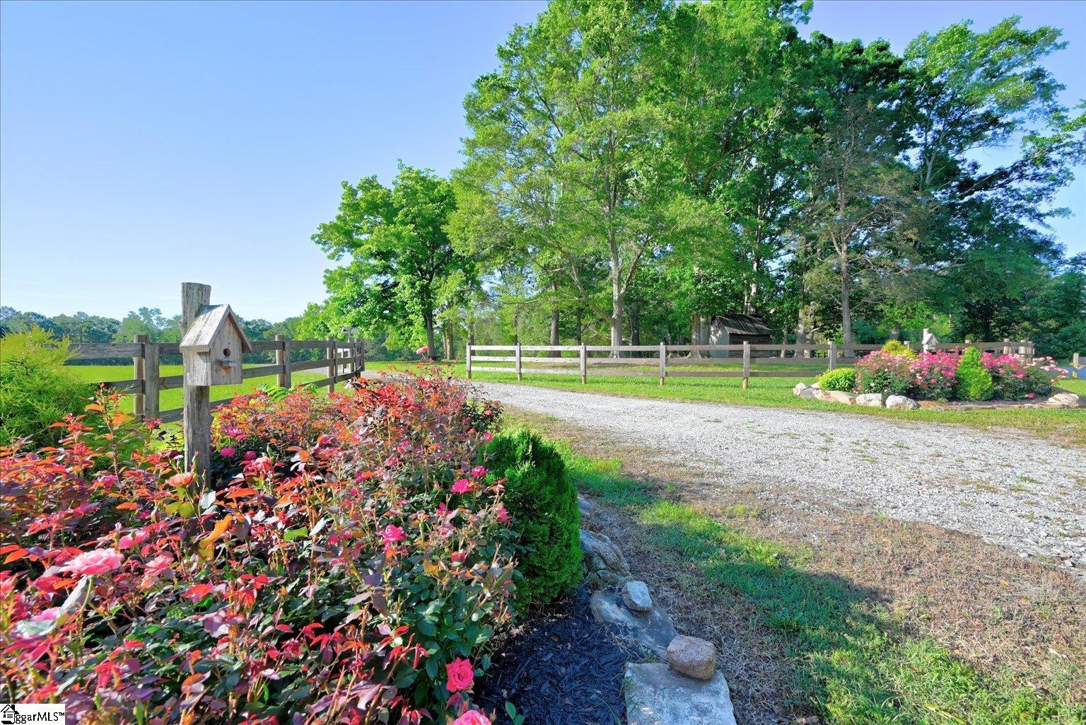 833 Duncan Creek Church Road Property Photo 2