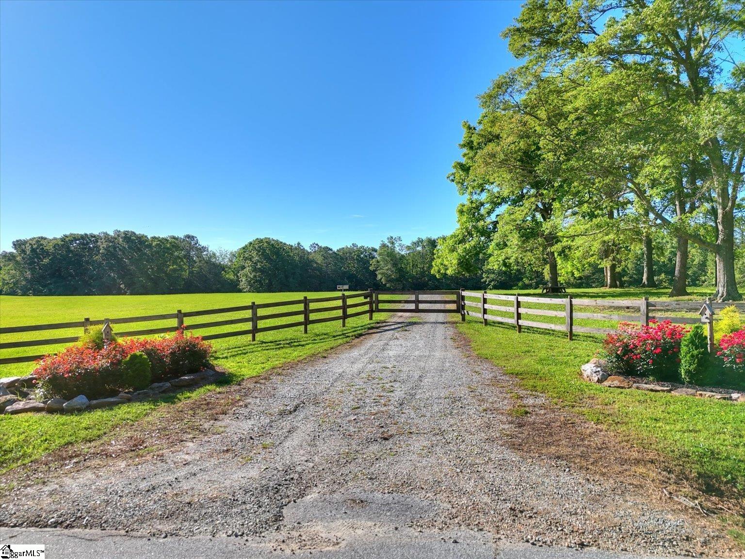 833 Duncan Creek Church Road Property Photo 3