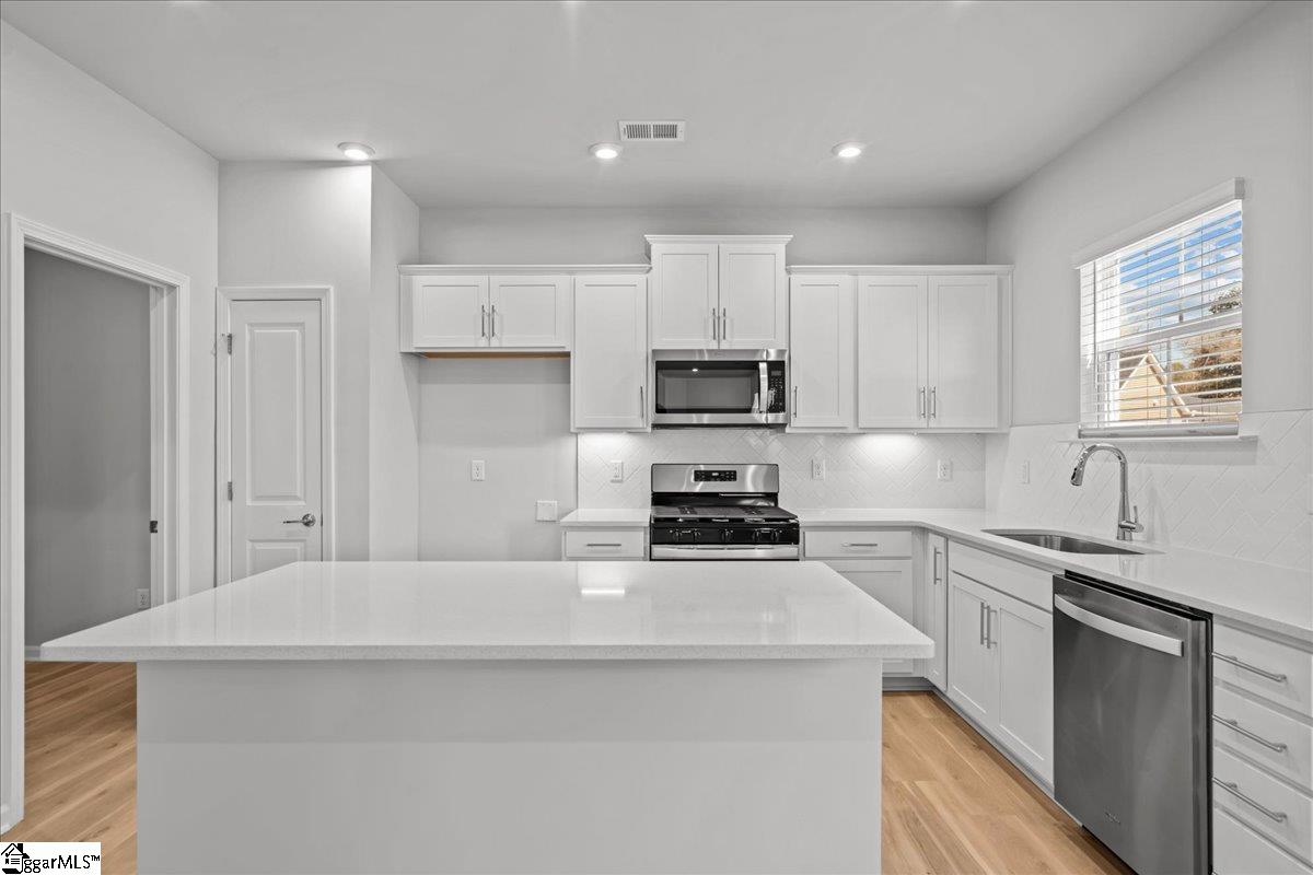 208 Indigo Park Place Property Photo 8