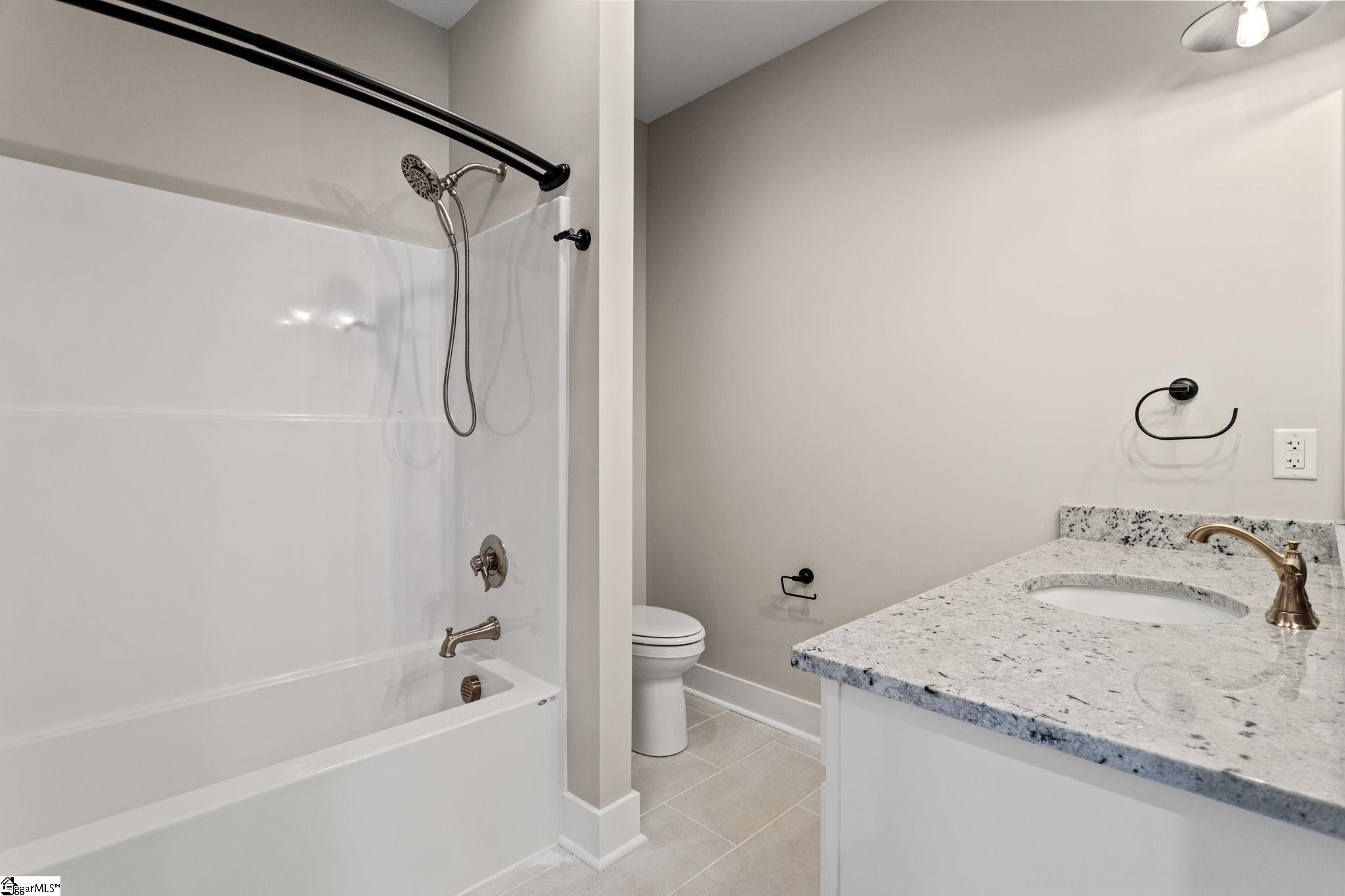 18 N Georgia Avenue Property Photo 22