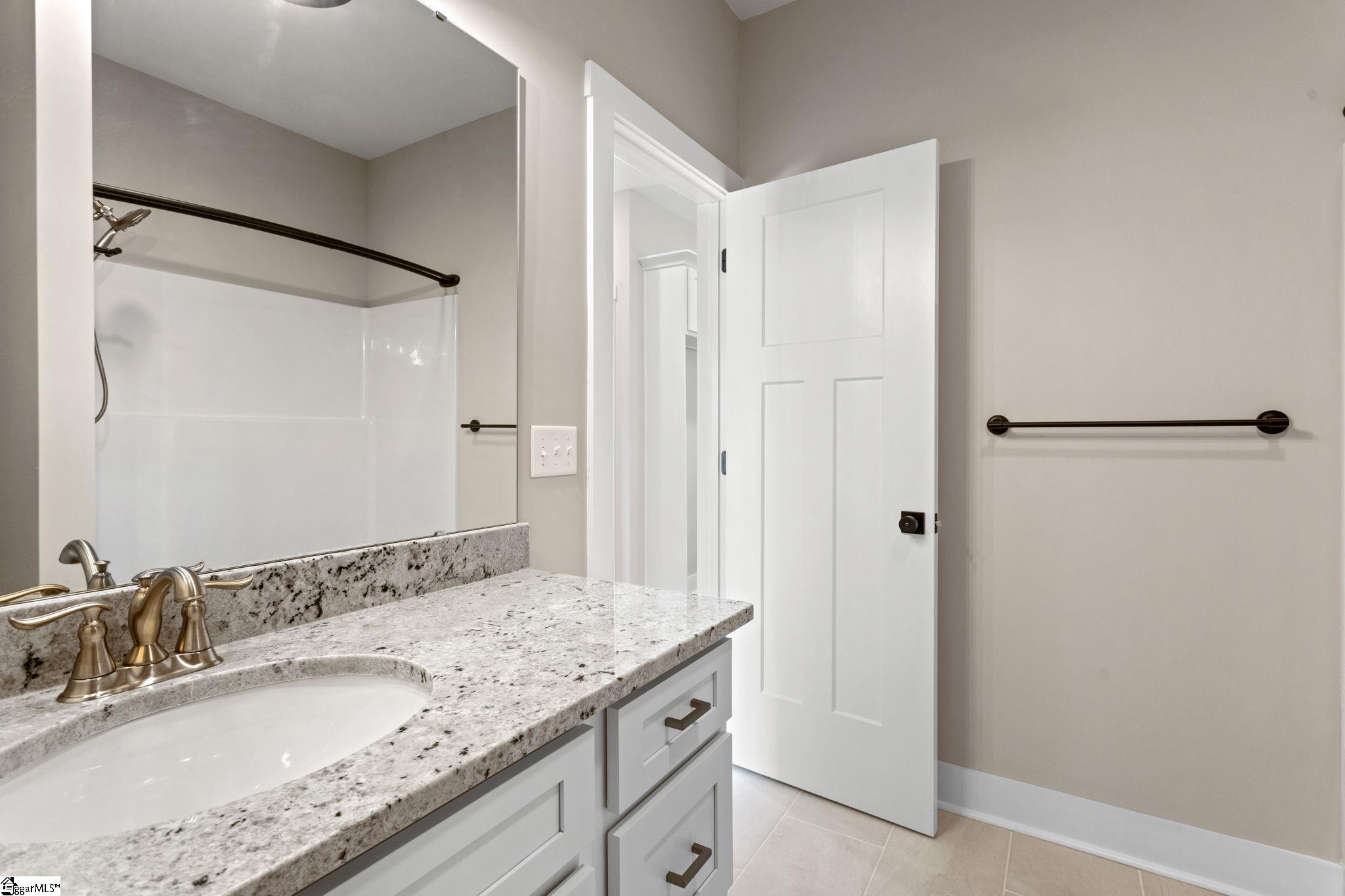 18 N Georgia Avenue Property Photo 23