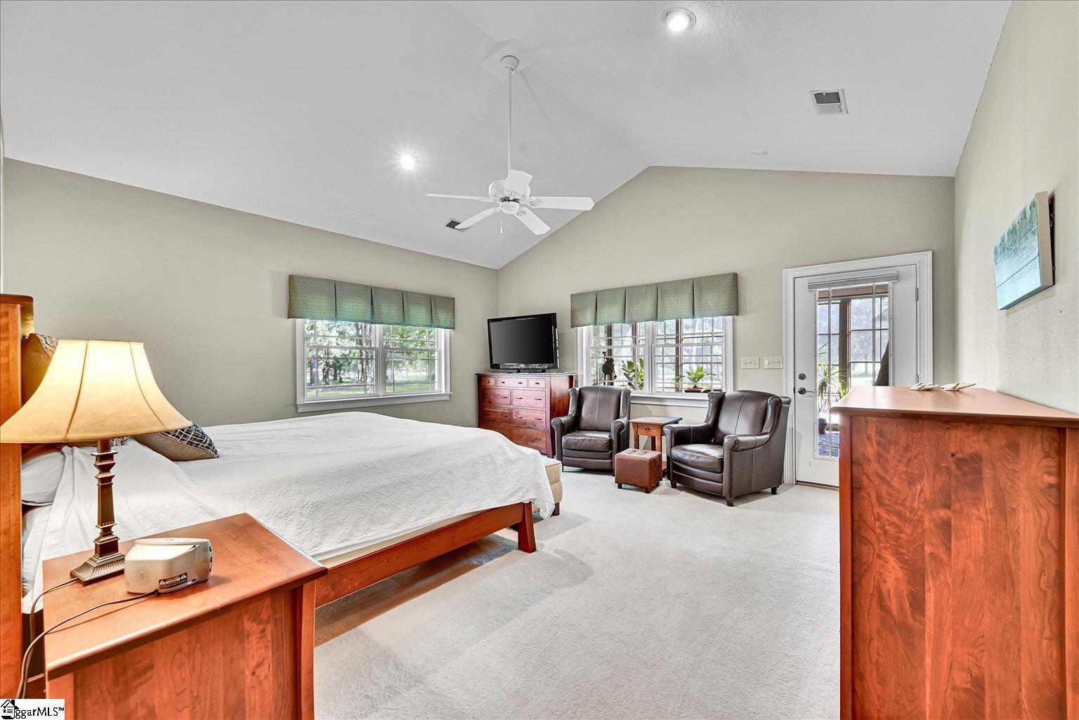 106 Stagecoach Court Property Photo 28