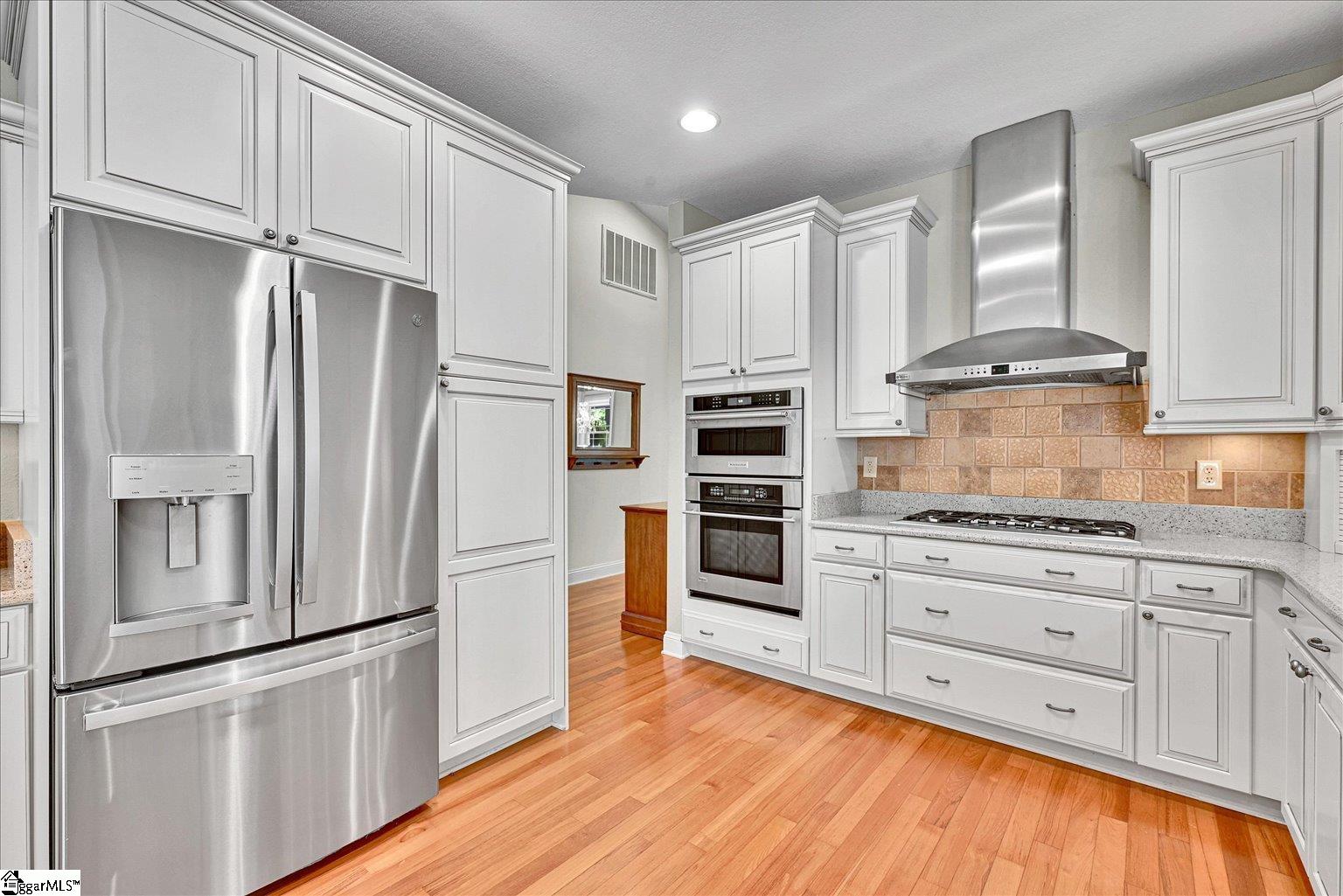 106 Stagecoach Court Property Photo 32