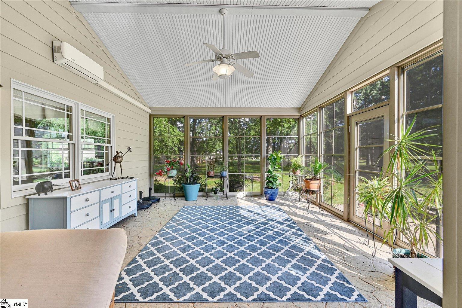 106 Stagecoach Court Property Photo 35