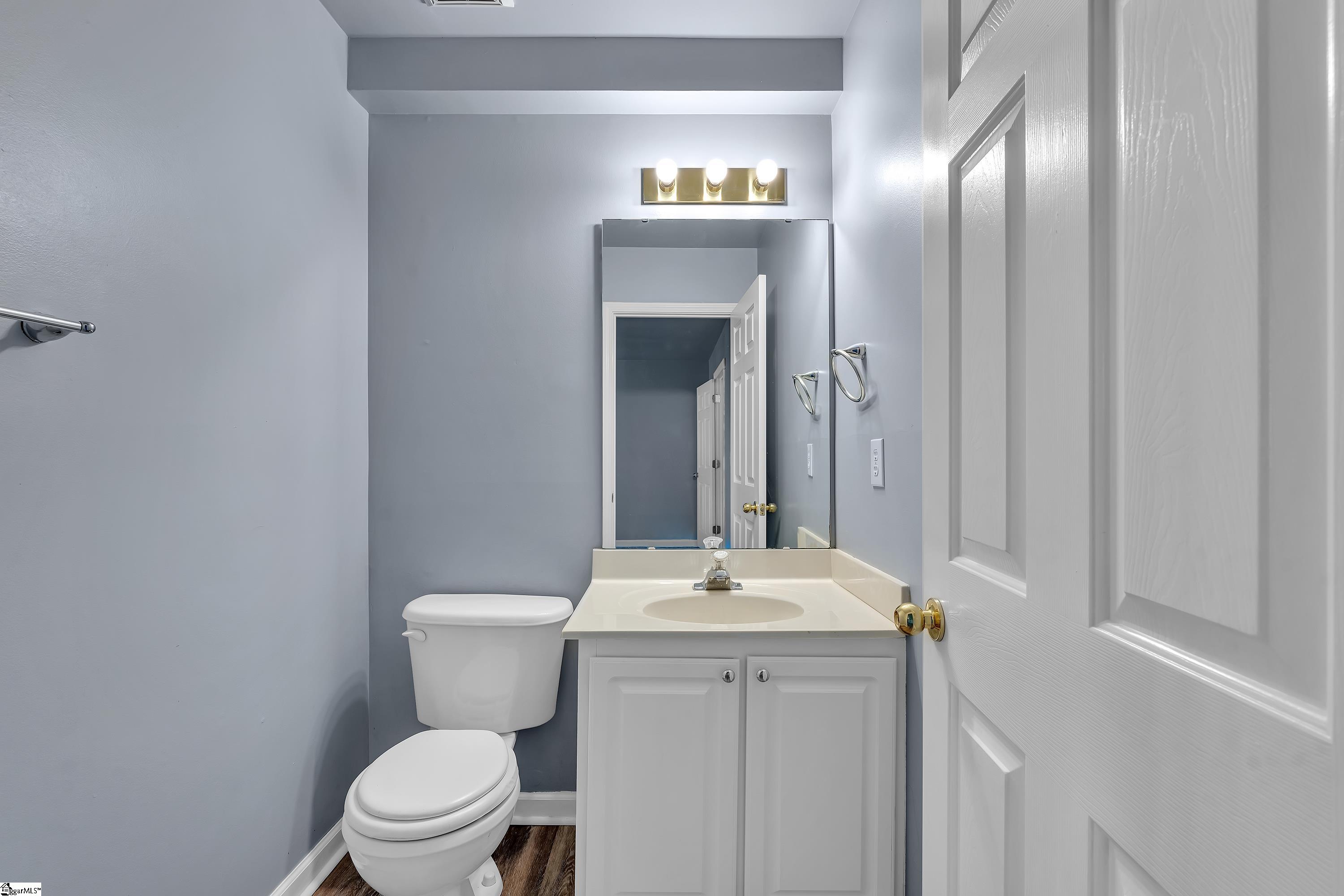 470 Canewood Place Property Photo 8