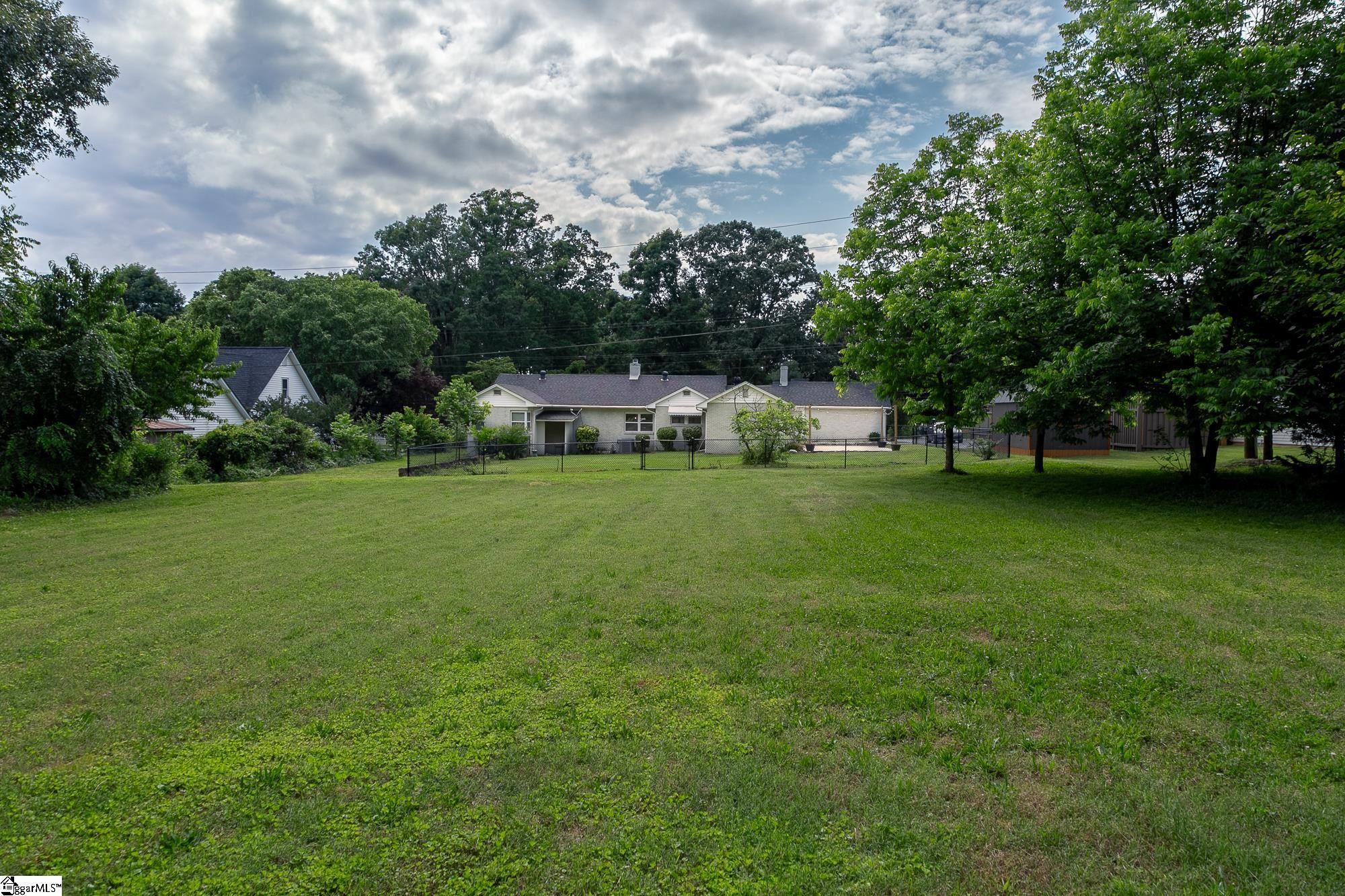 418 N Alabama Avenue Property Photo 9