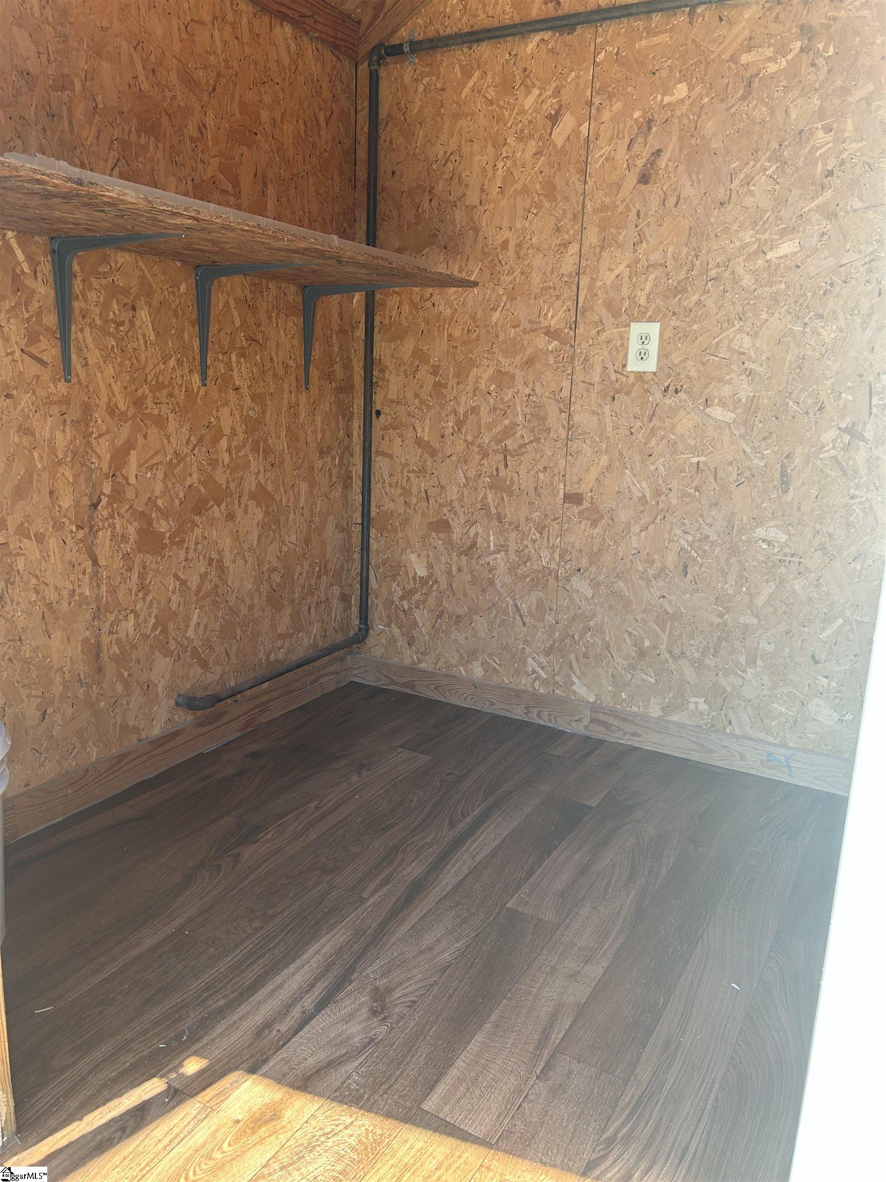 102 Heritage West Court Property Photo 13